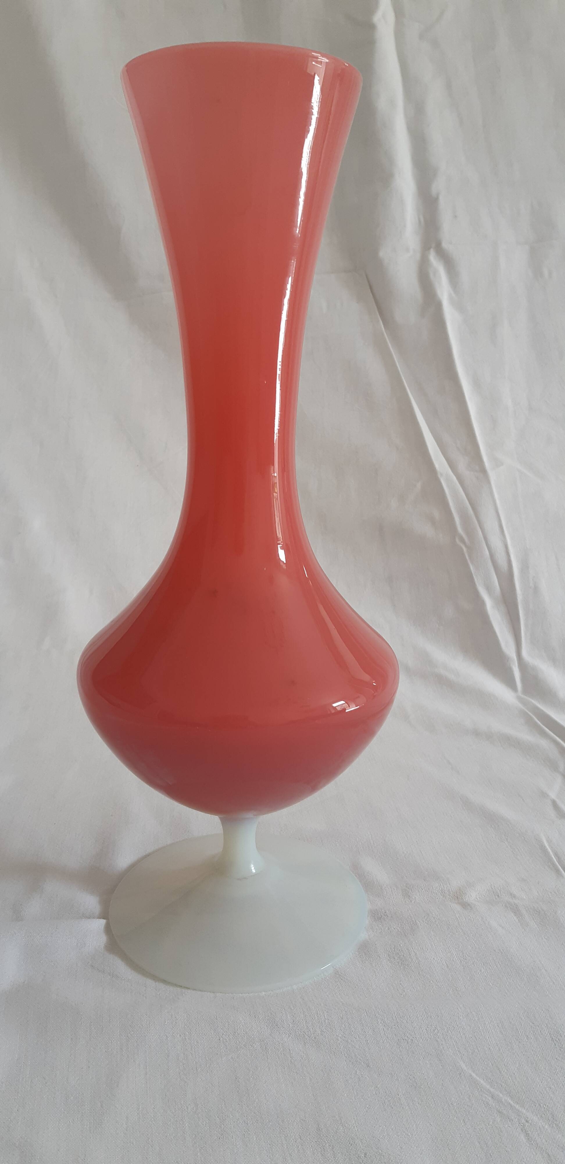 Vintage pink vase and opaline foot 70's
