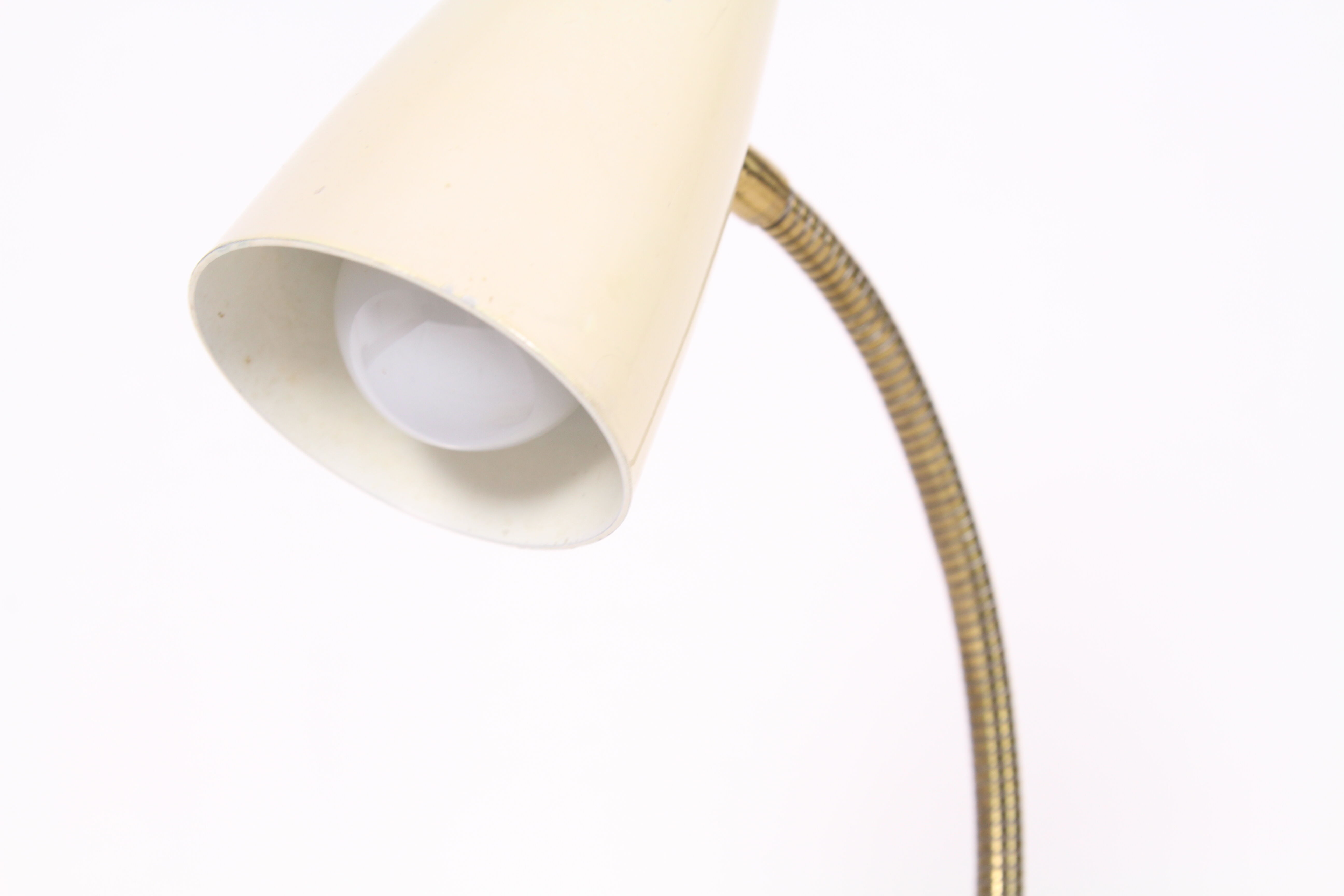 Table lamp with conical shade 50/60