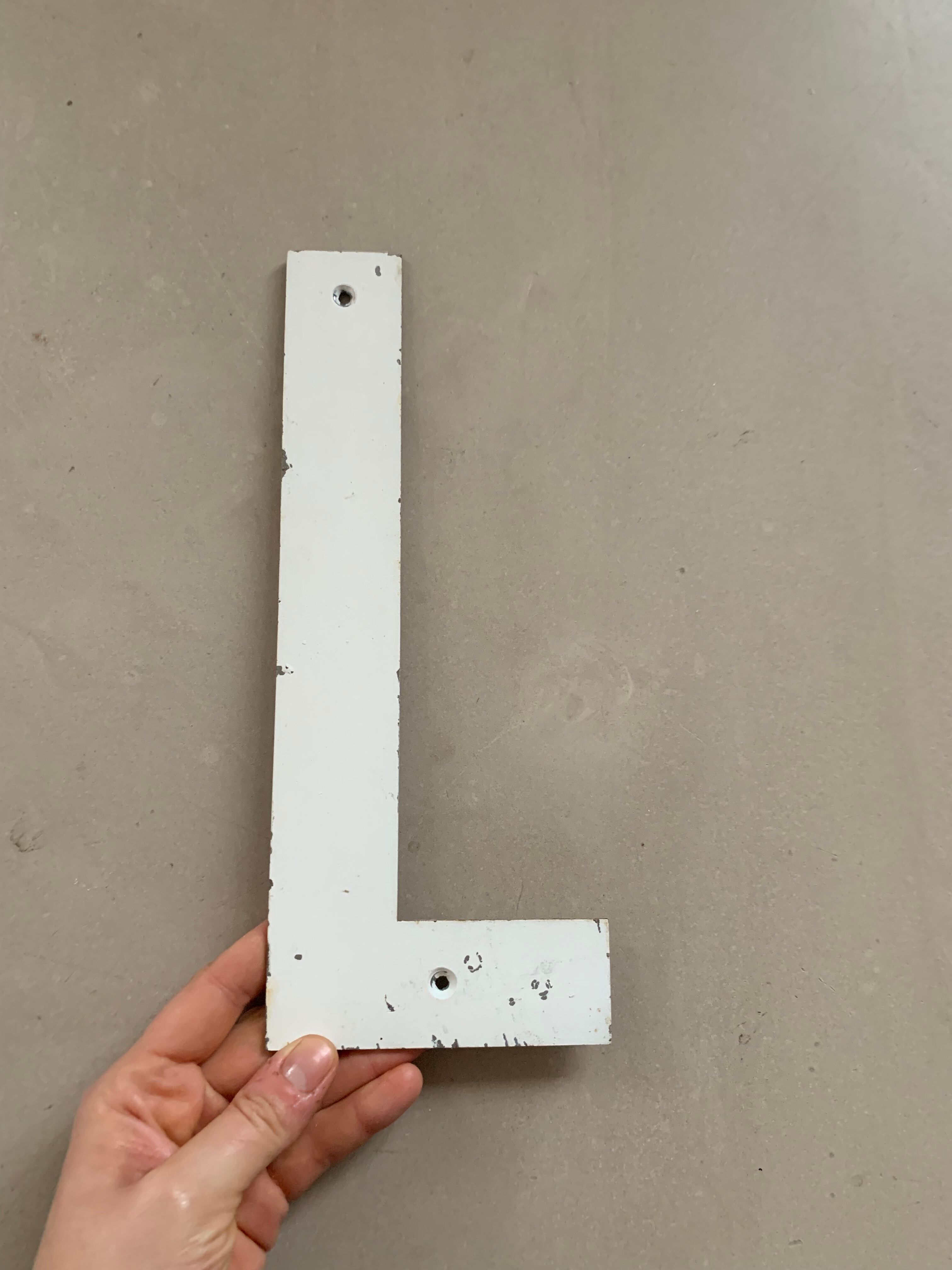 Old sign letter L / /27cm