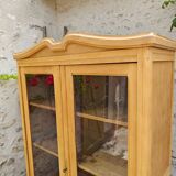 Armoire vitrée