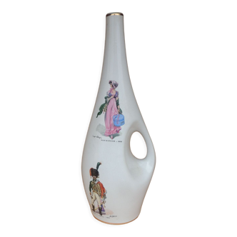 Vase motif de parisienne et de cheval