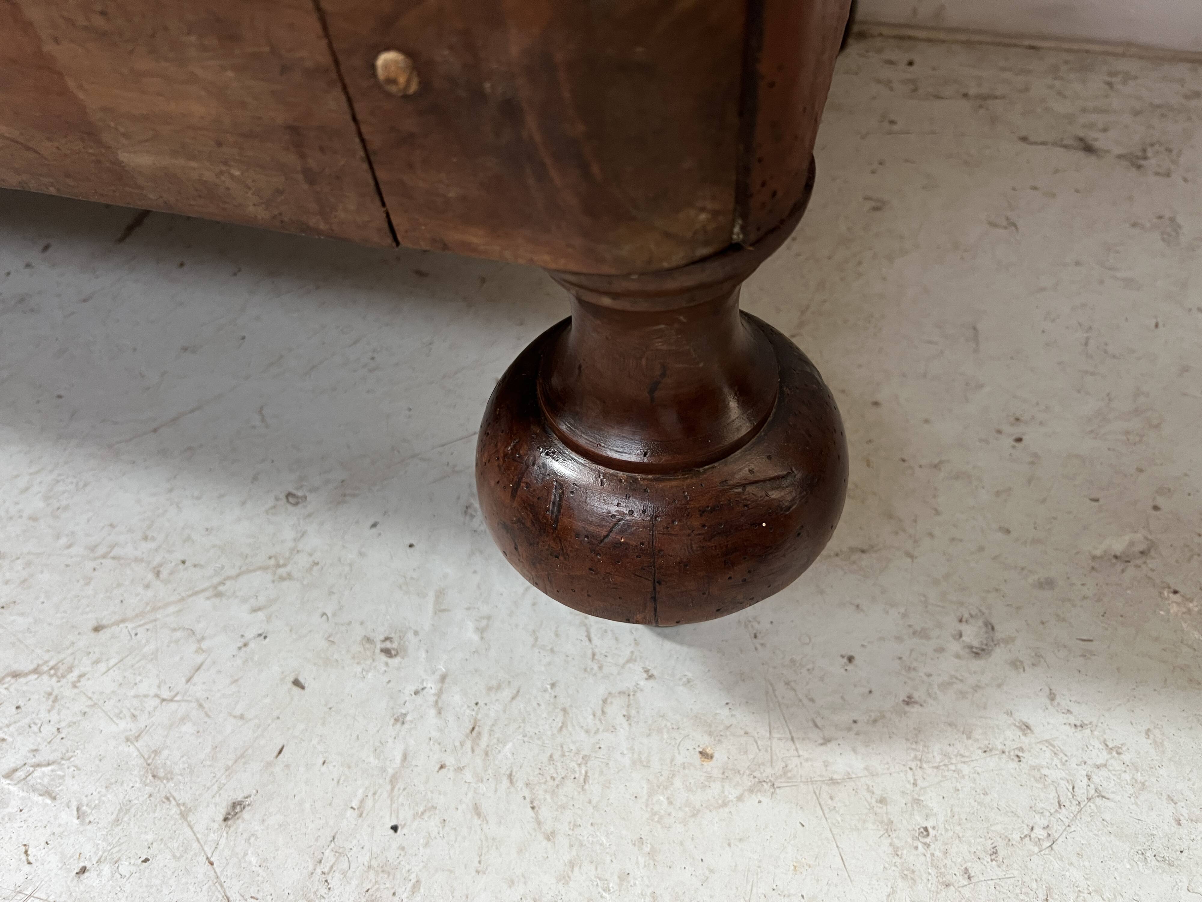 Napoleon III style wardrobe in solid walnut, 19th century