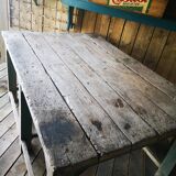 Workshop set, industrial central island.