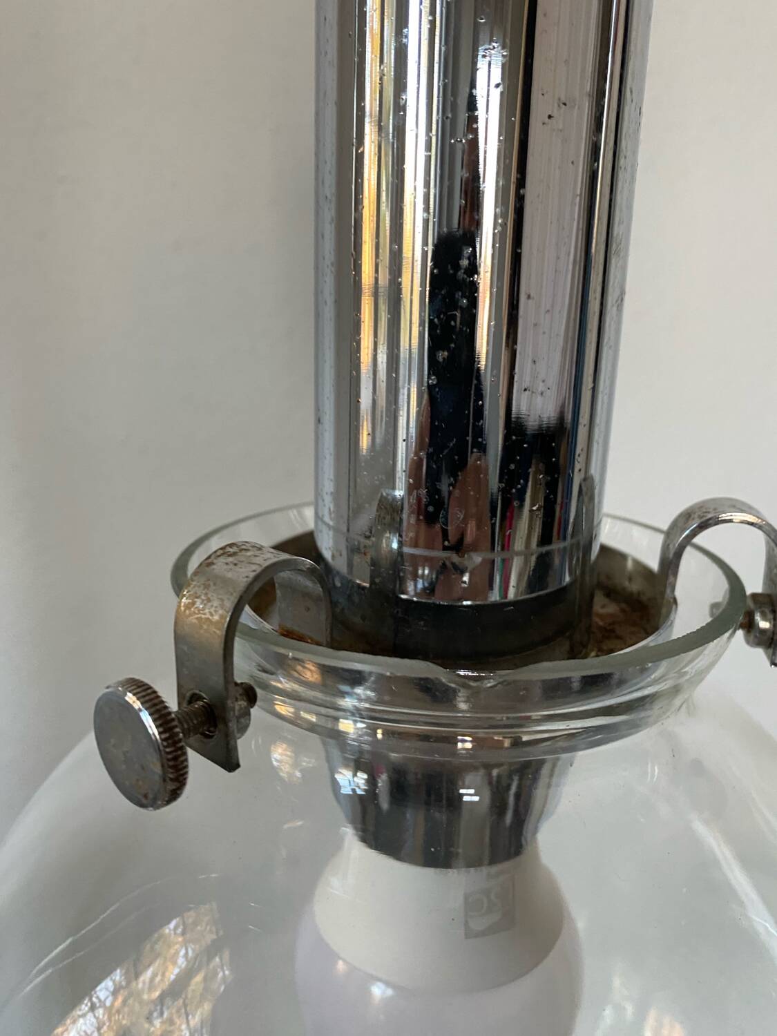 Vintage design pendant lamp globe in transparent glass