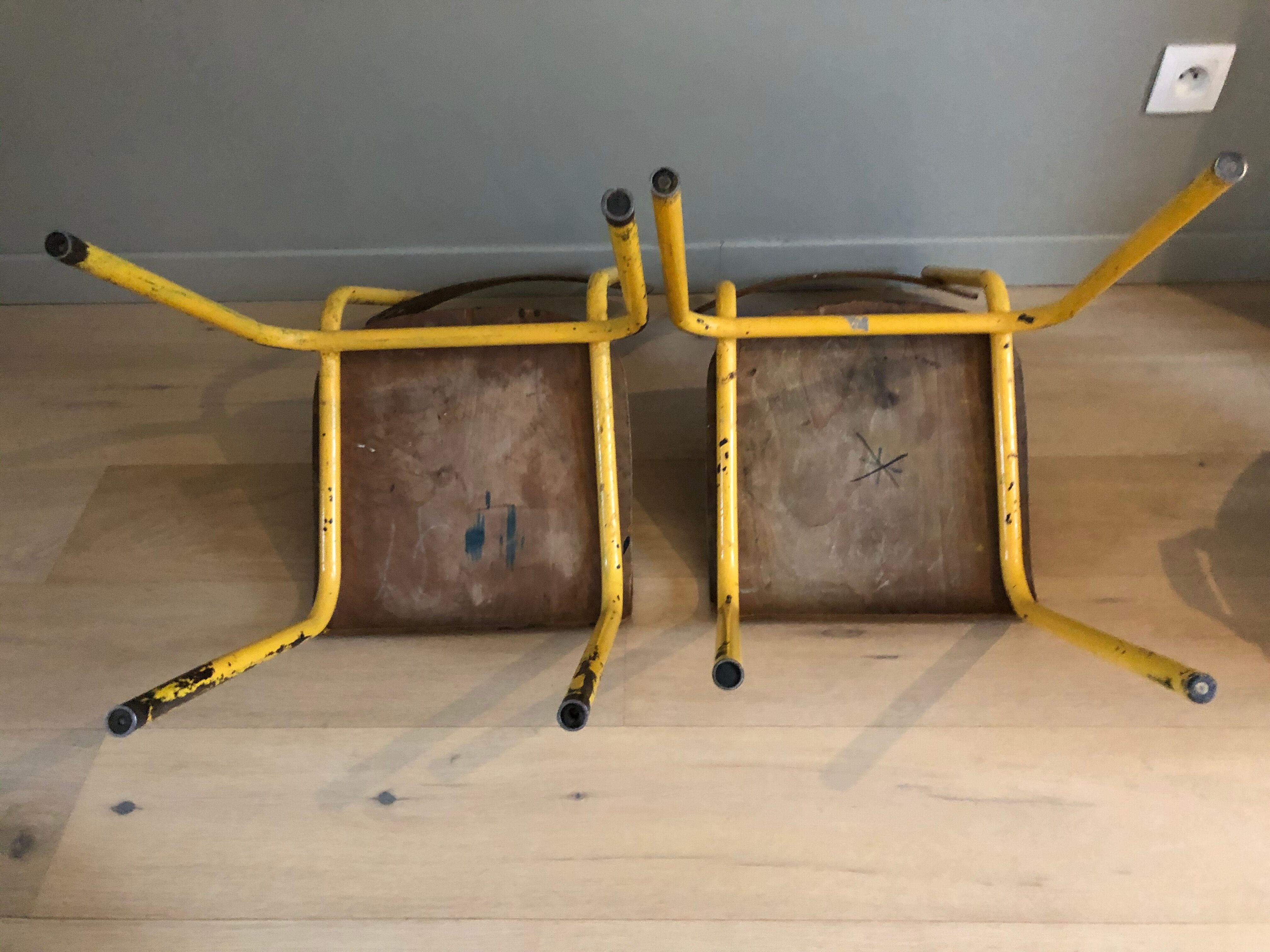 Paire de chaises d'écolier