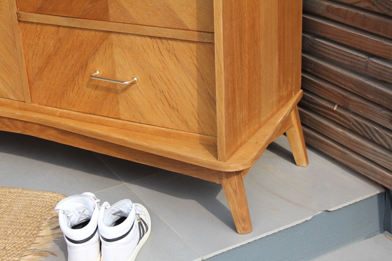 Vintage wardrobe compass feet