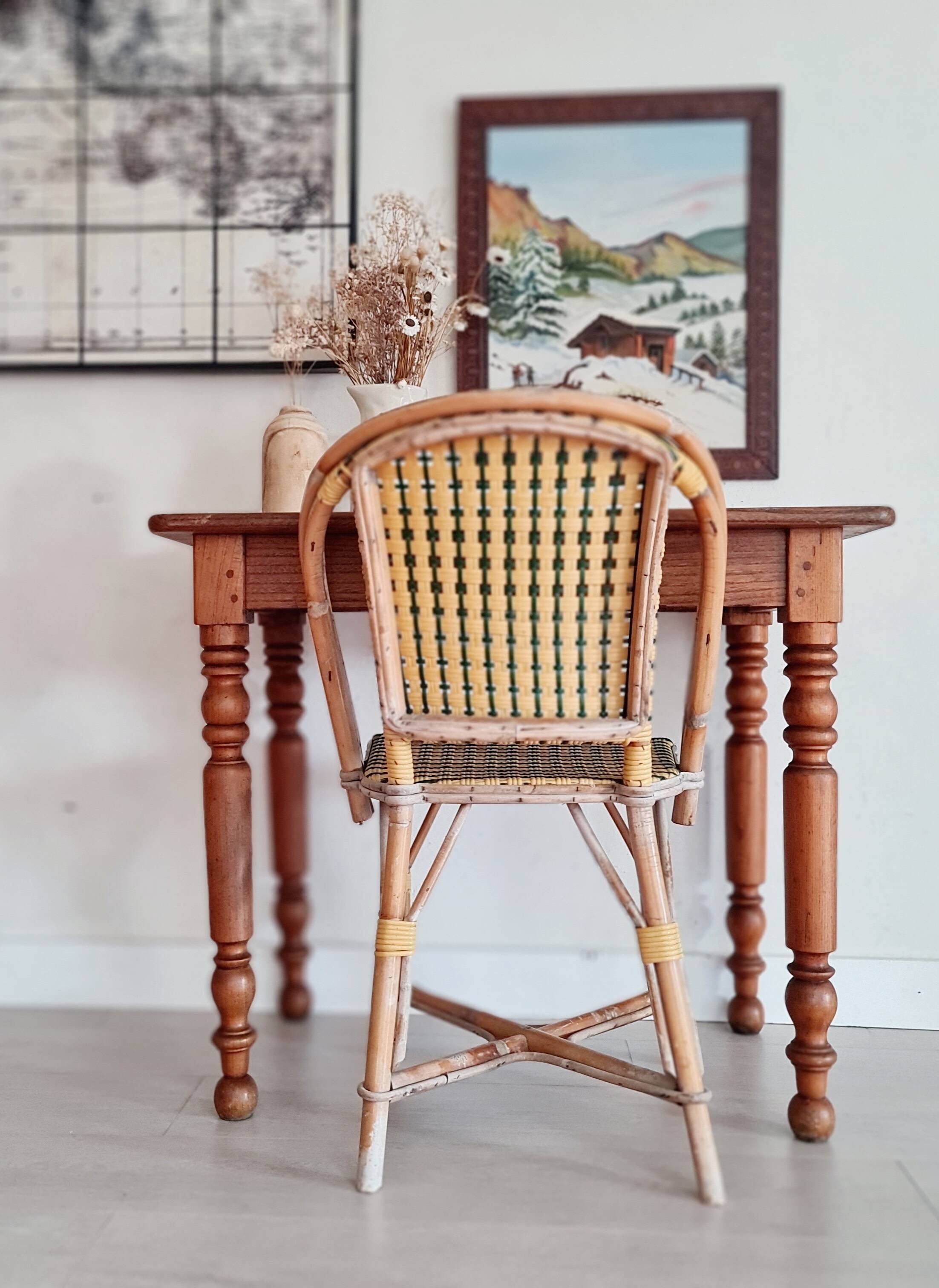 Solid wood desk table with turned legs
