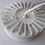 Suspension in white opaline Lita