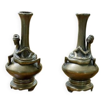 Pair of Chinese bronze vases with dragon decoration, early 20th century