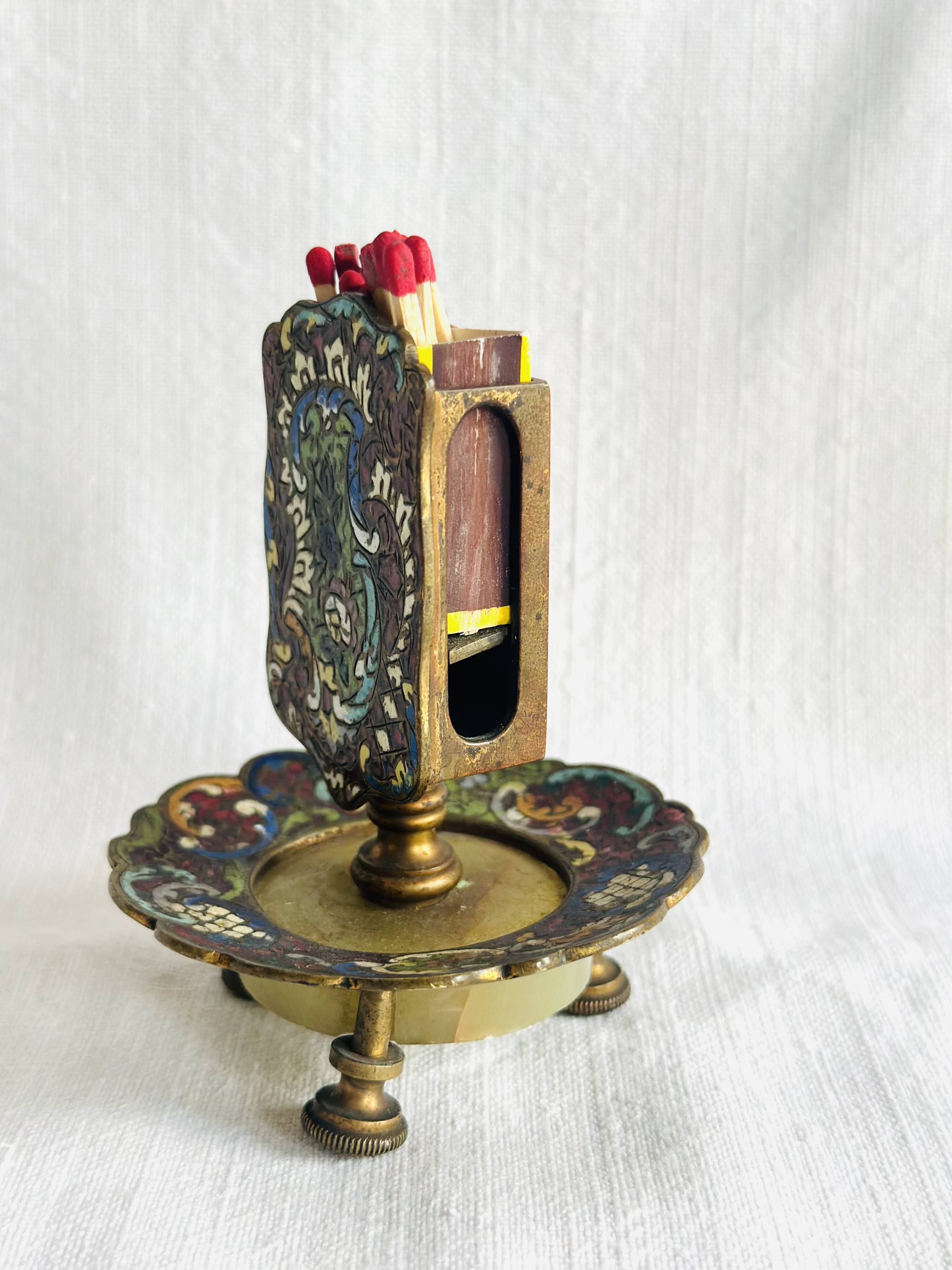 Bougeoir et porte allumettes en bronze et émaux cloisonnés XIXe