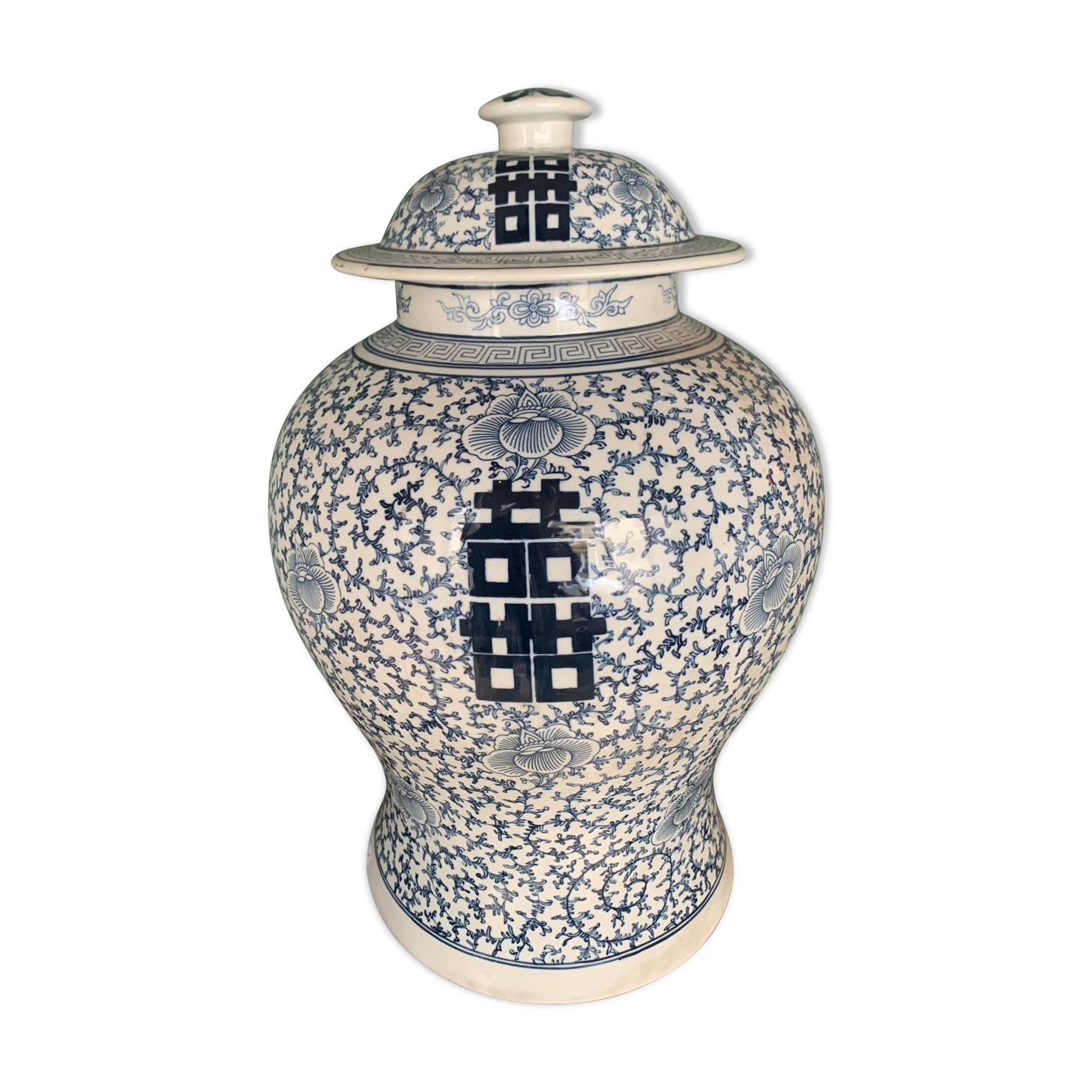 Chinese covered potiche