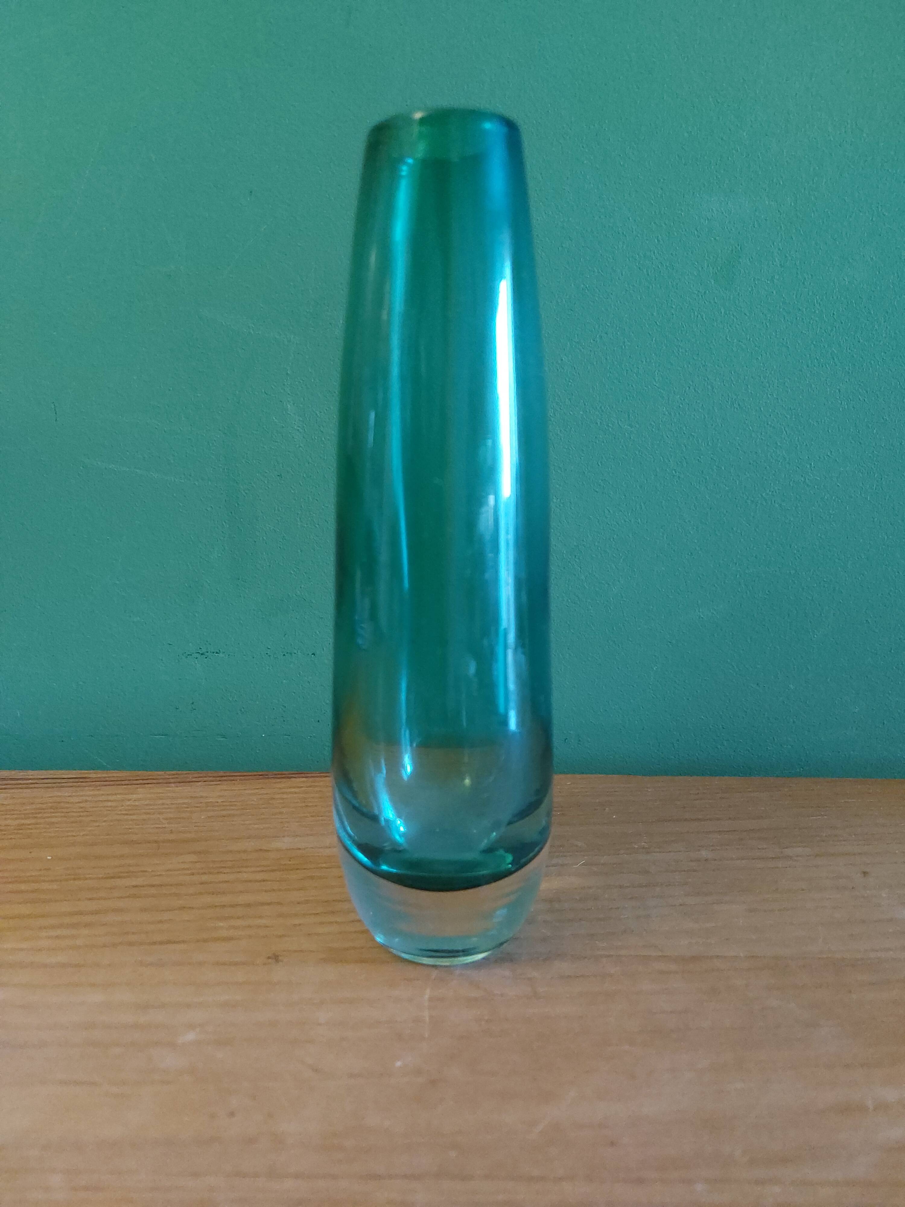 Glass vase