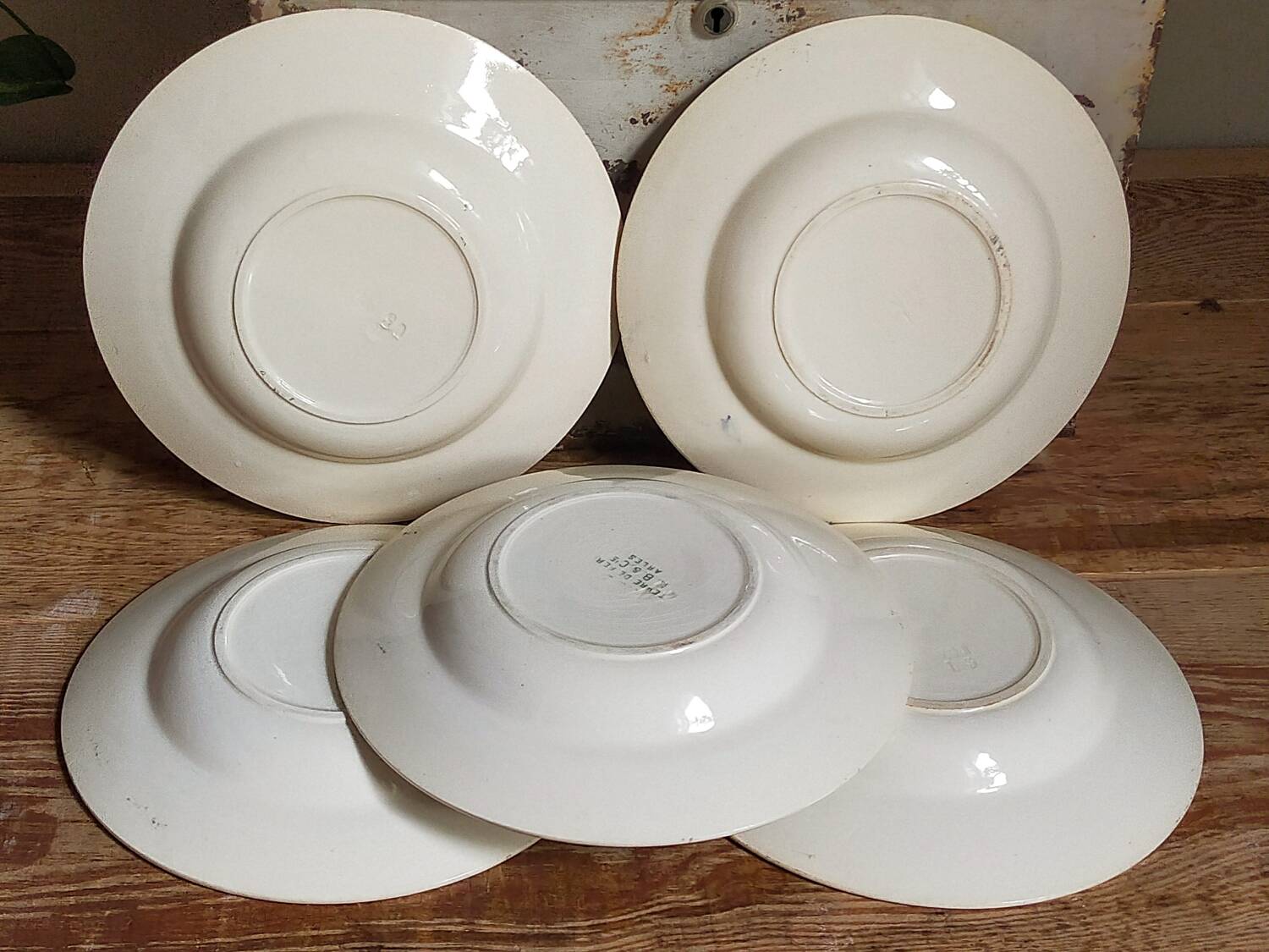 Five old plates Terre de fer from Choisy-Le-Roi HB and cie