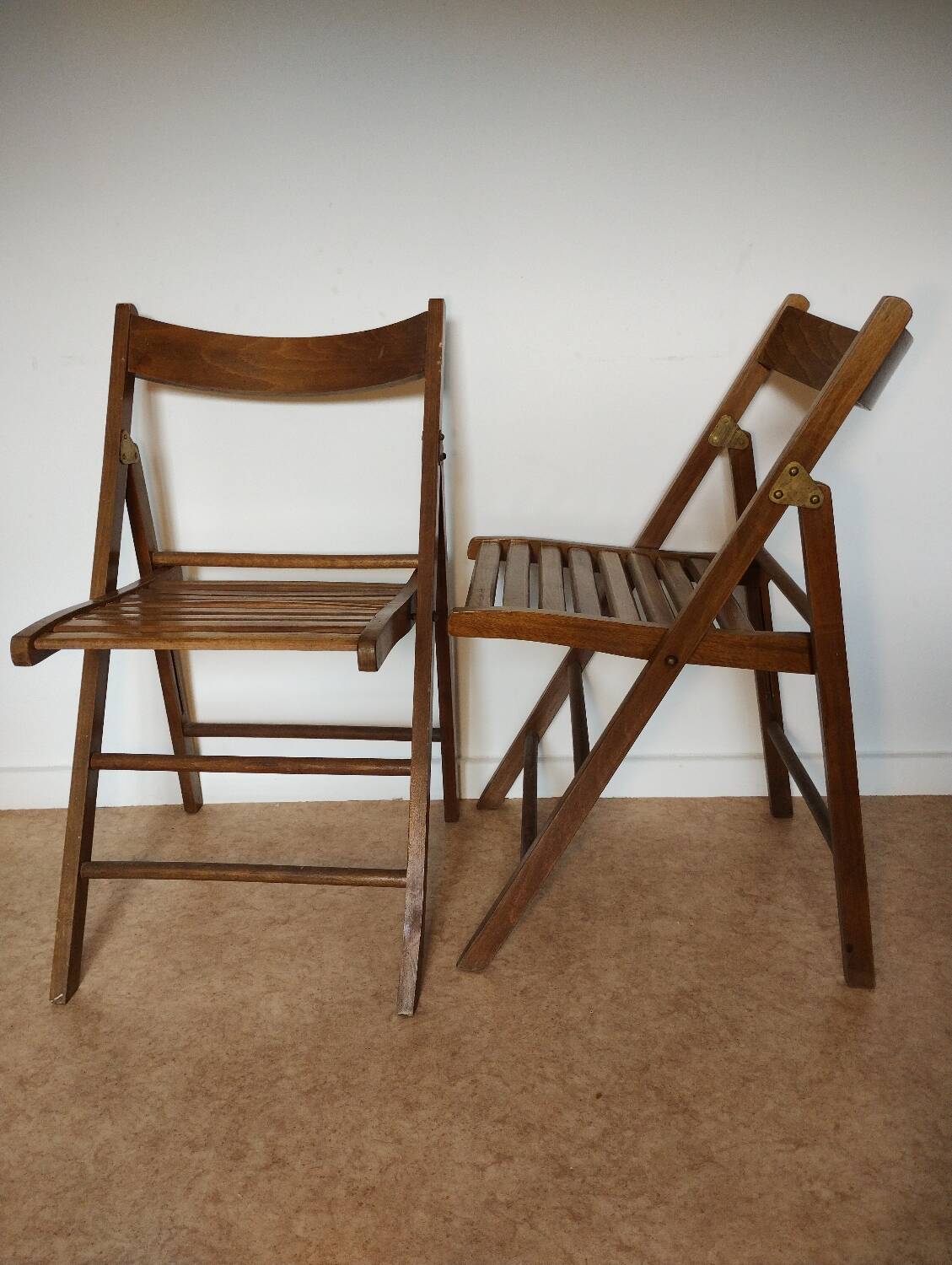 vintage folding chairs