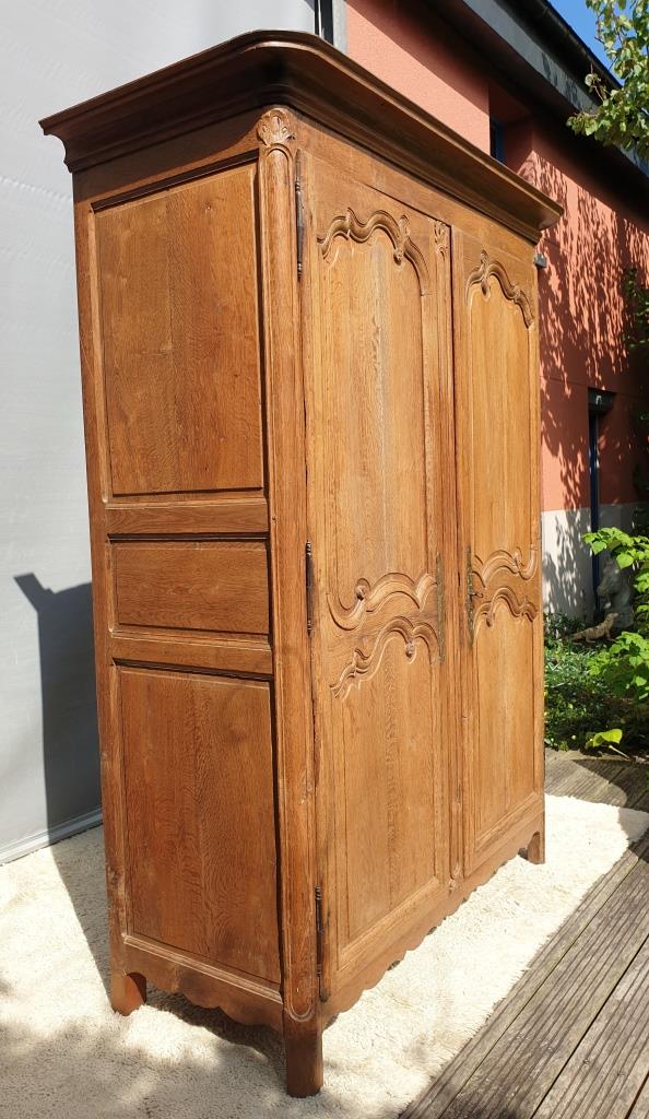 Wardrobe in oak XVIIIth