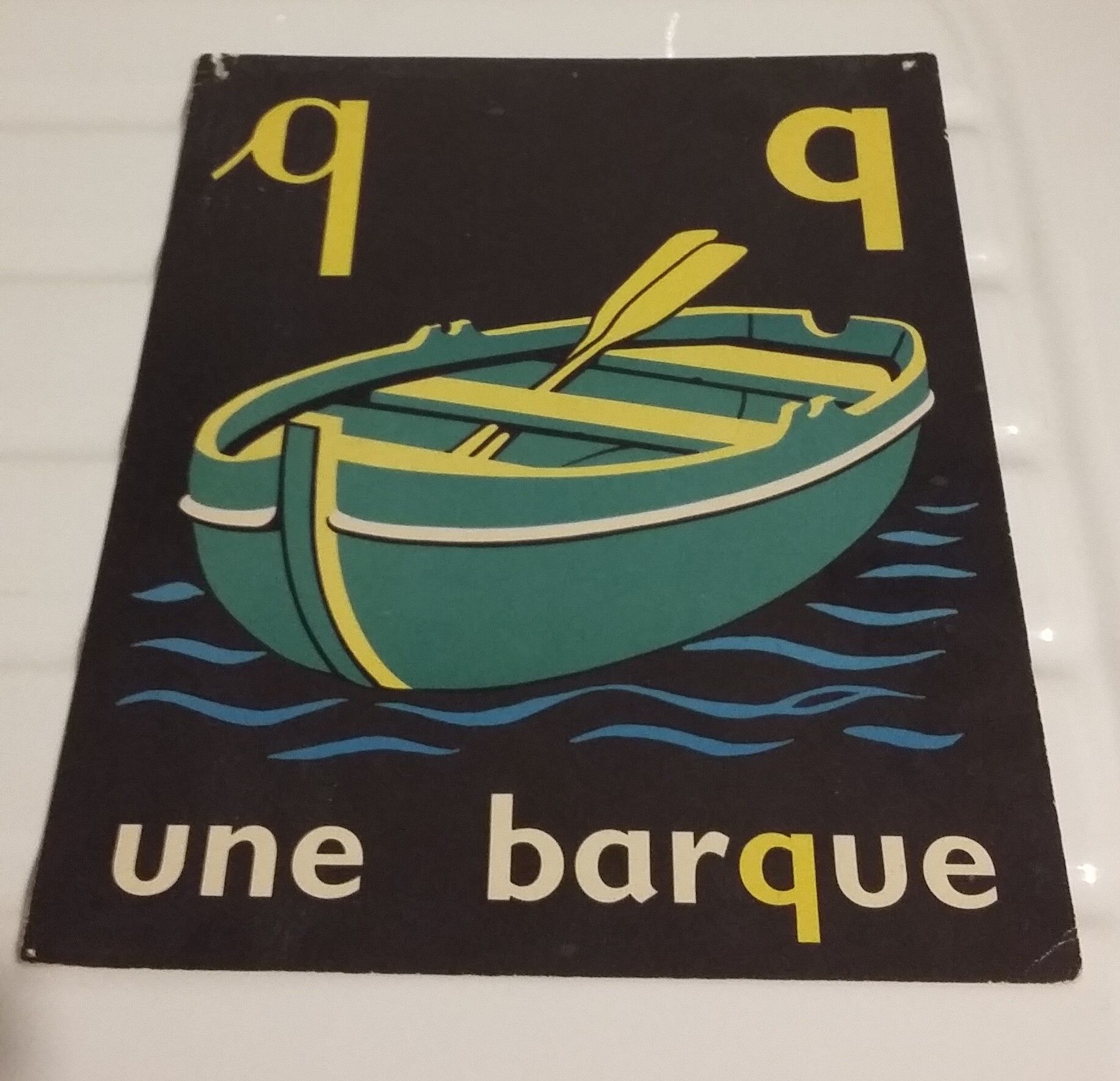 The boat, reading image