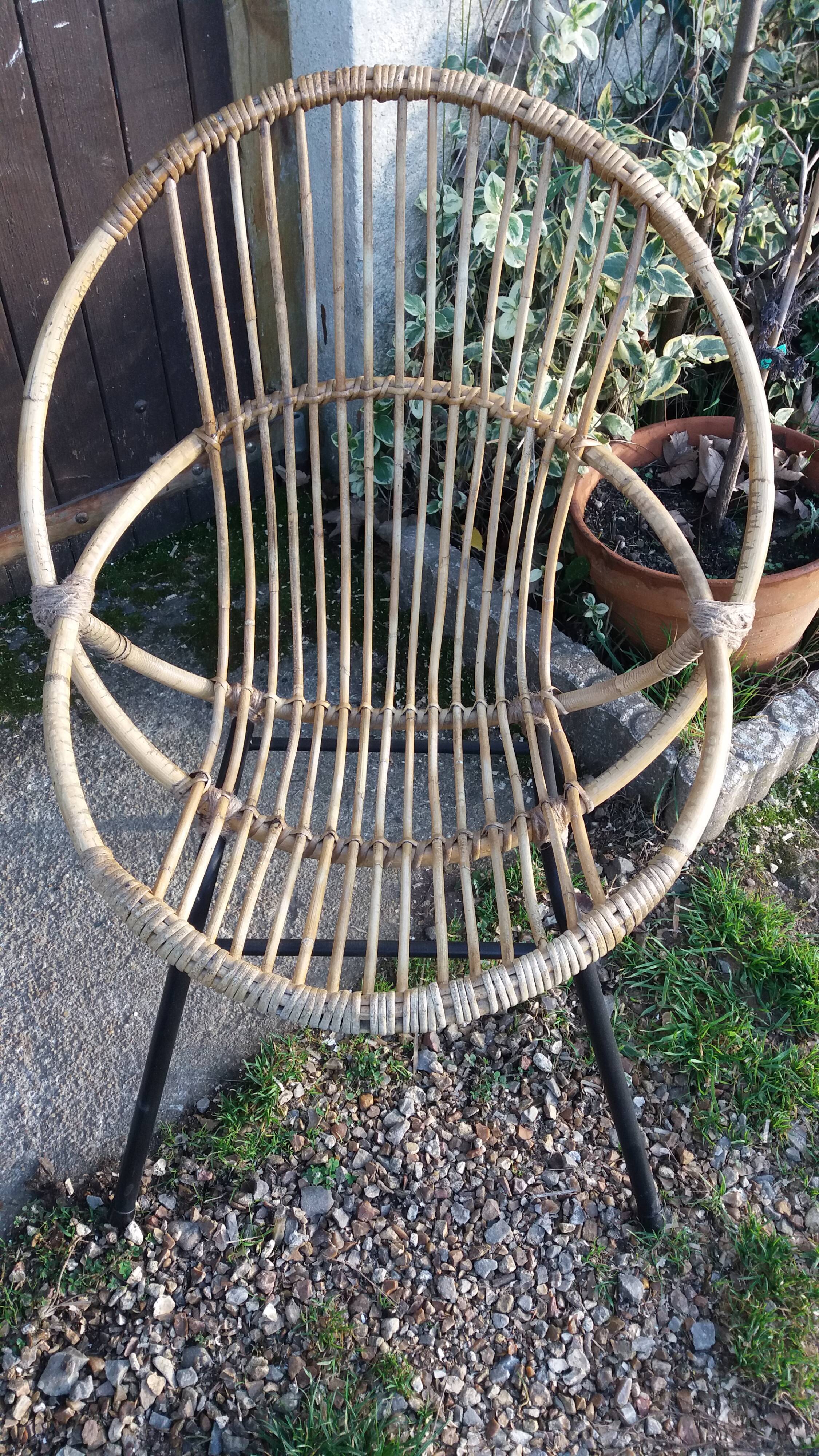 Vintage rattan lounge set