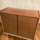 Commode vintage pieds fuseaux