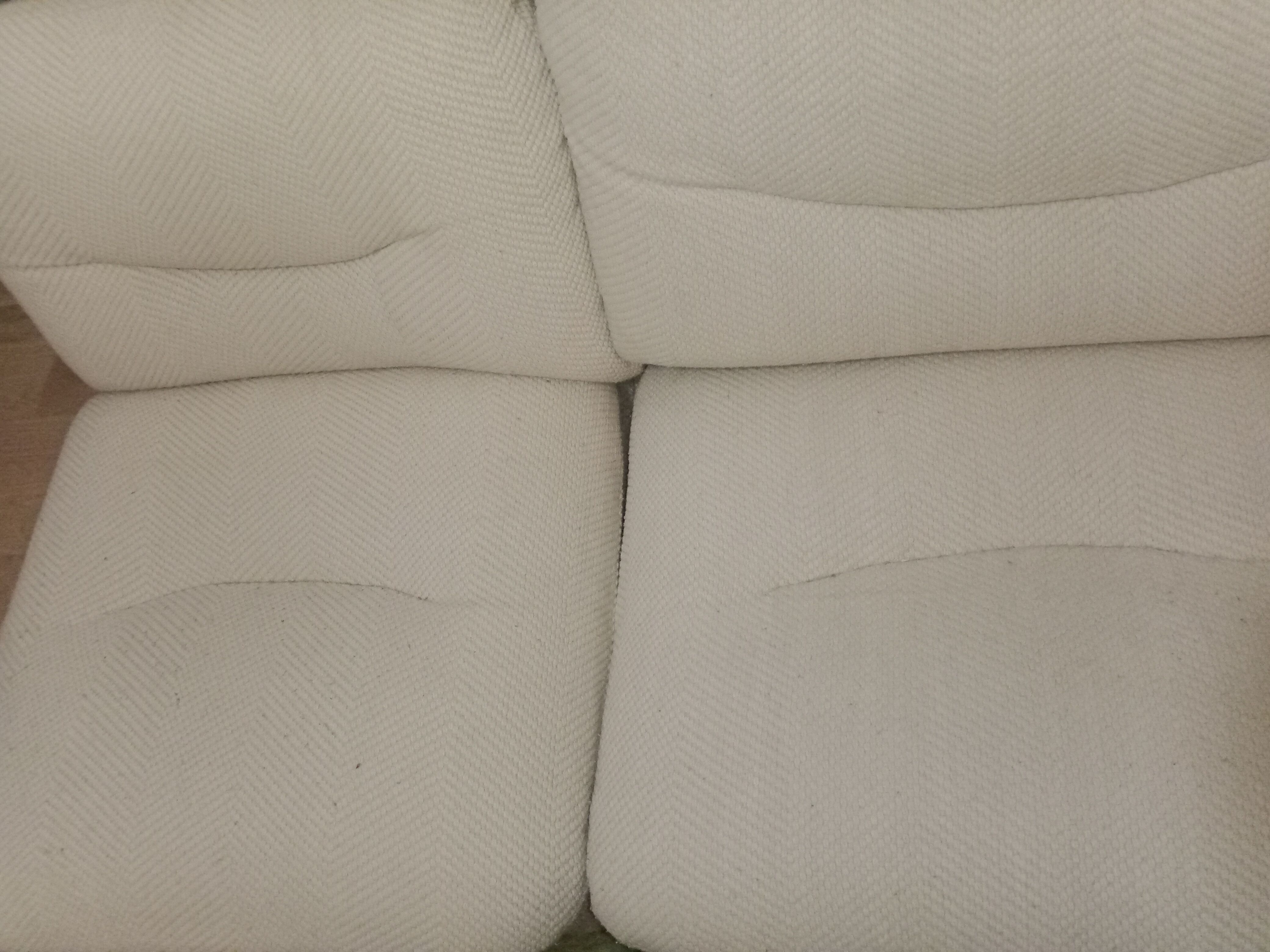 Meral production sofa