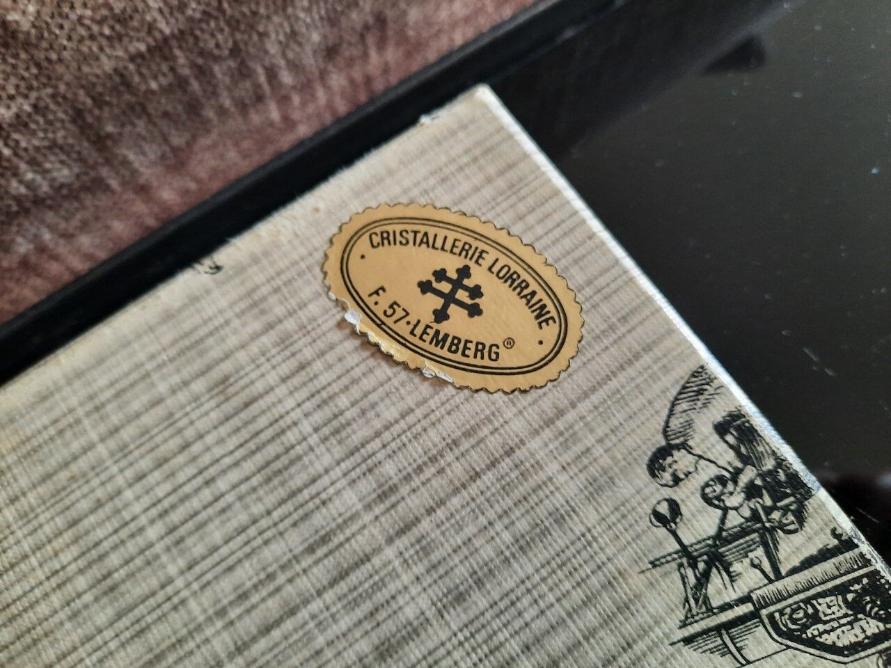 Box of 12 crystal knife holders