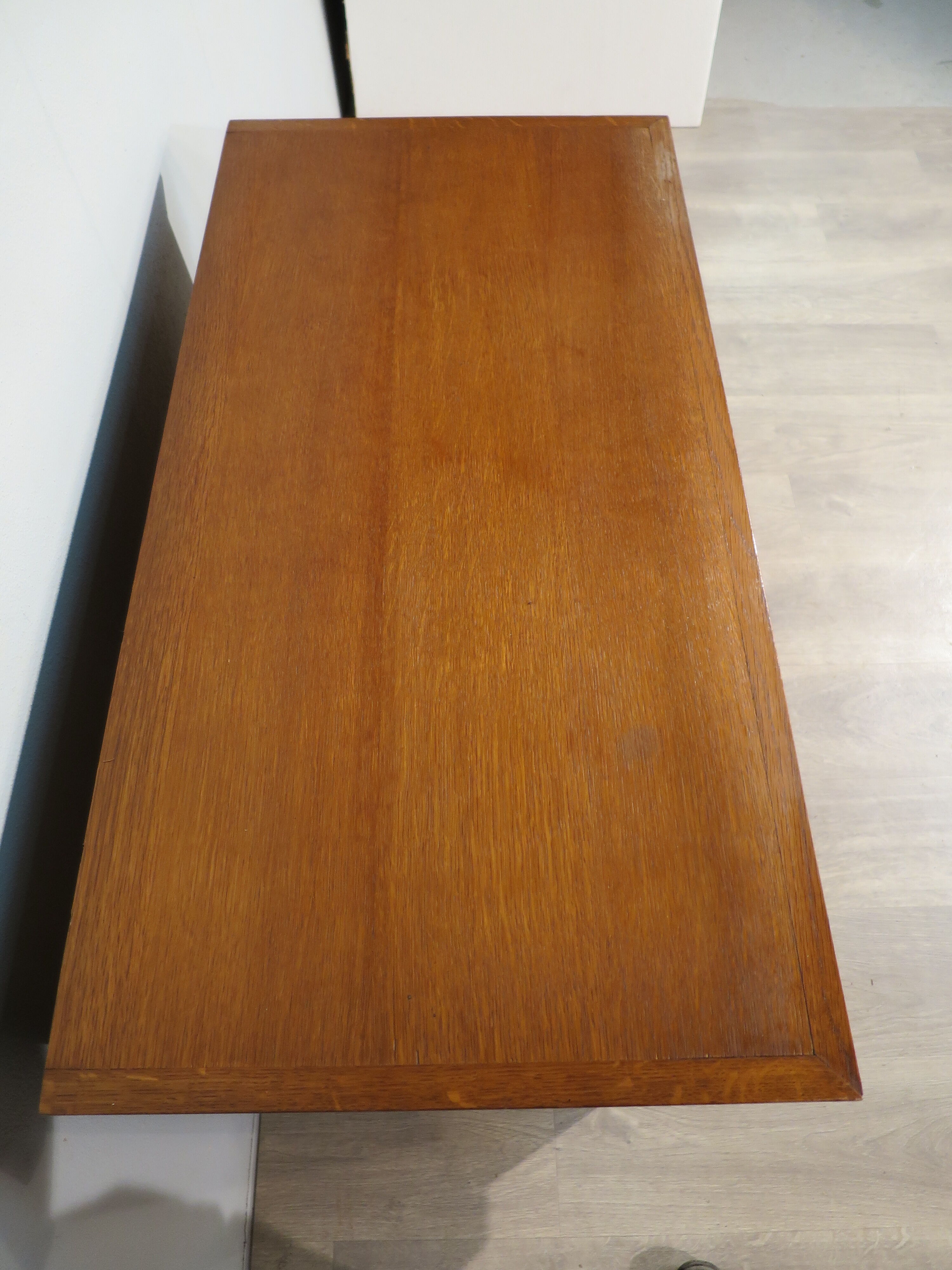 Oak dresser 70