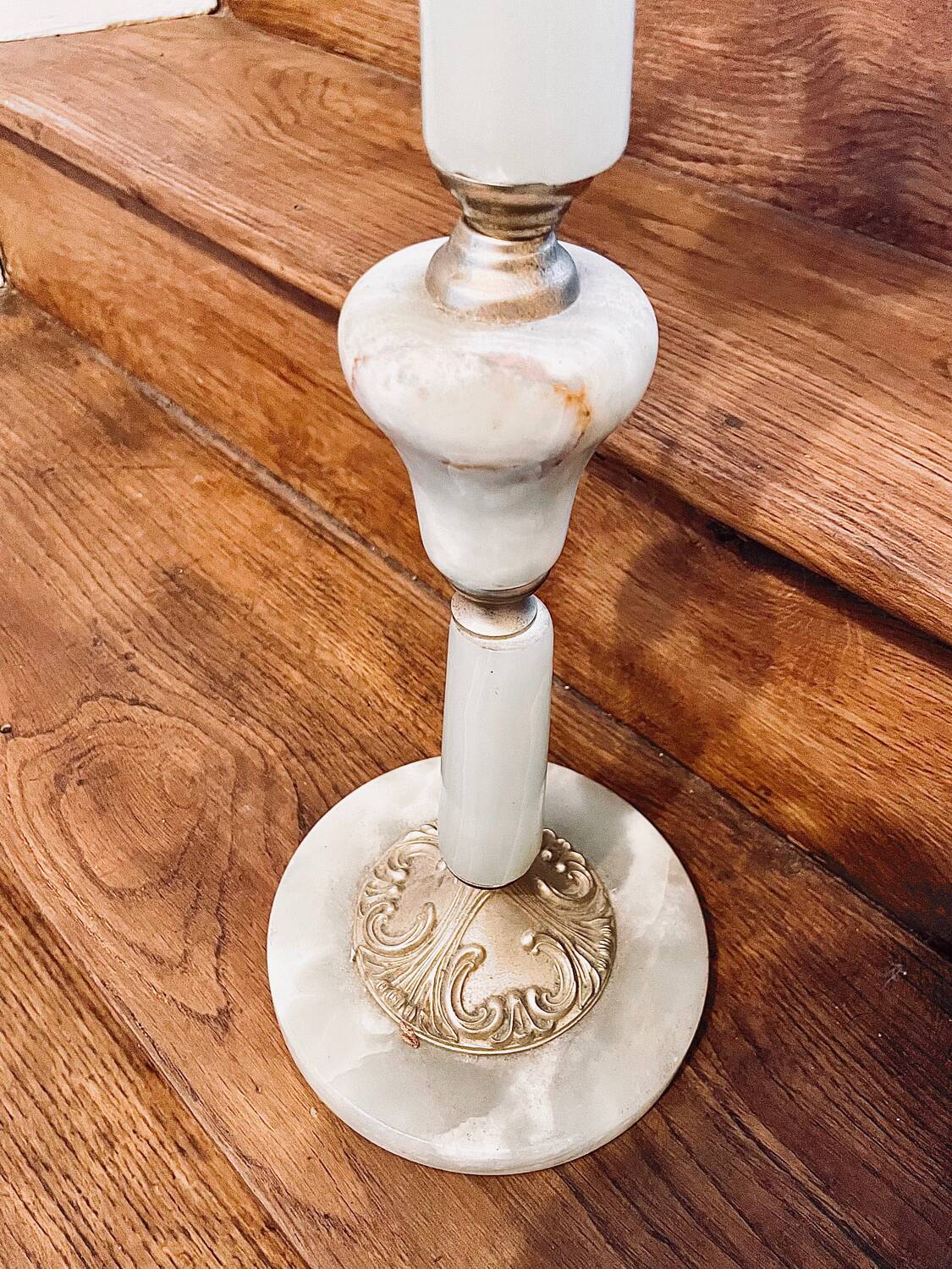 Onix and brass pedestal ashtray