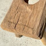 Side table in blond teak openwork tray