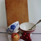 Set of 2 antique ceramic bowls