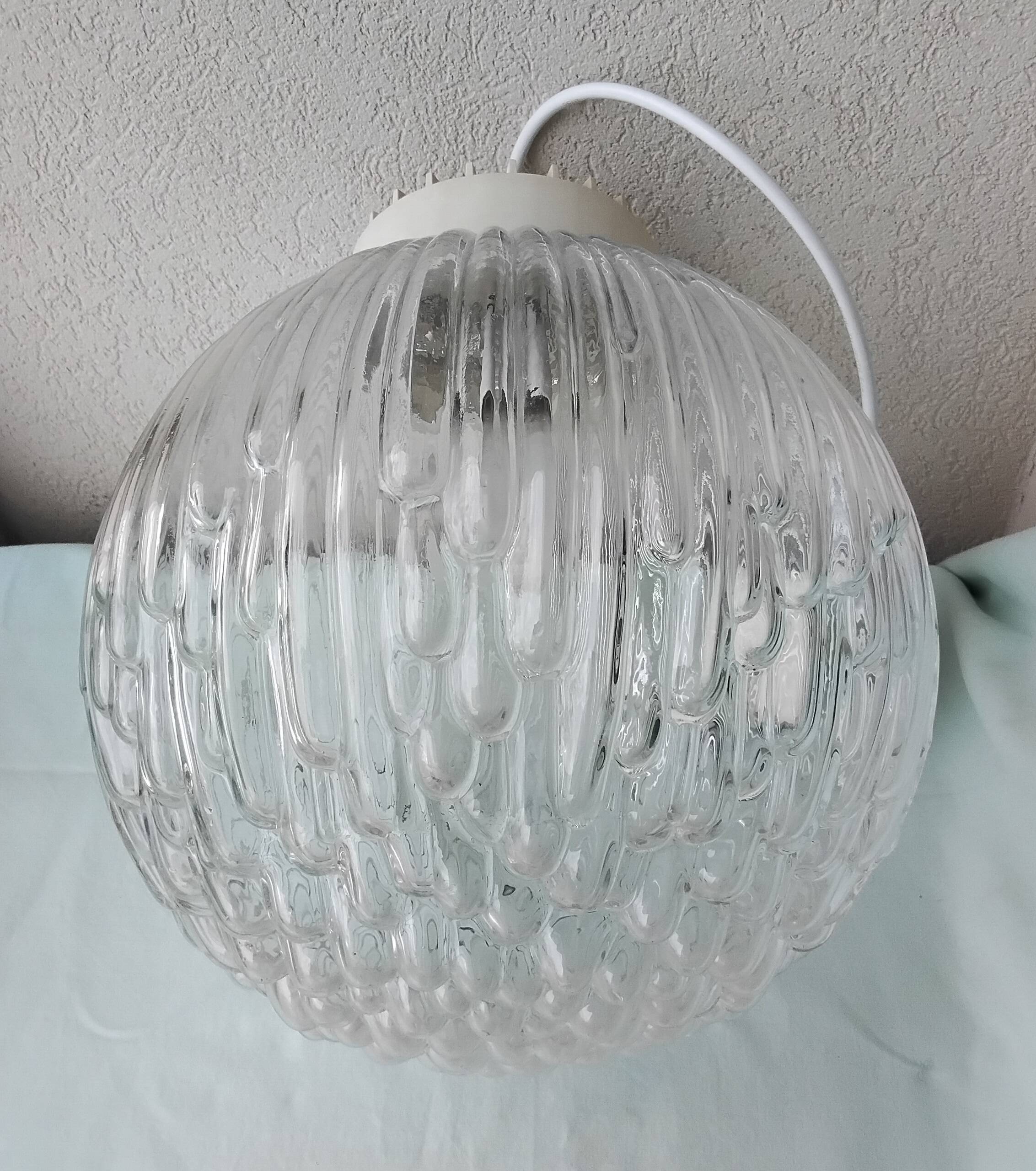 Glass suspension
