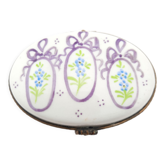 Boîte en porcelaine française