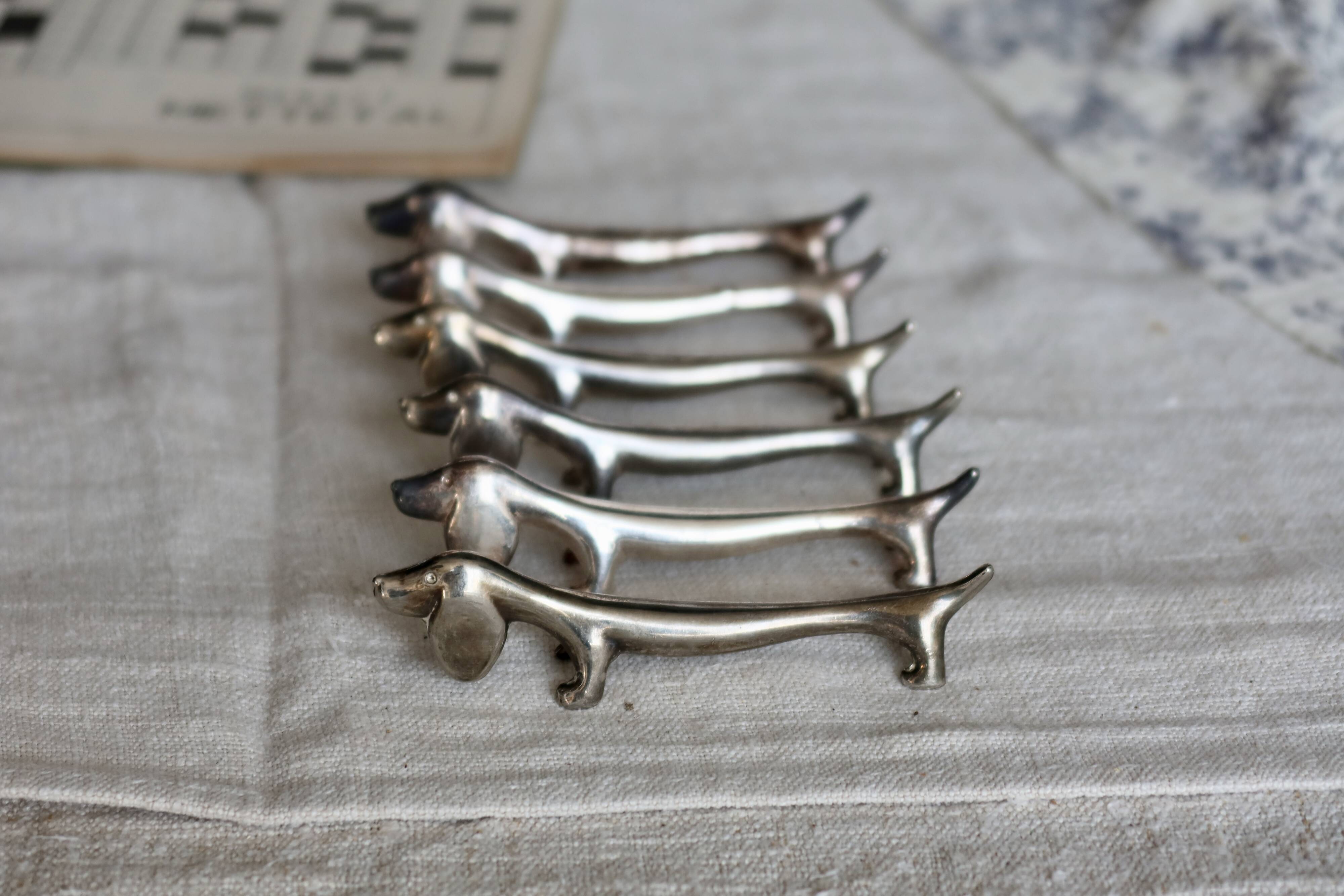 6 Vintage Dachshund Dog Knife Rests – Patinated Silver Metal