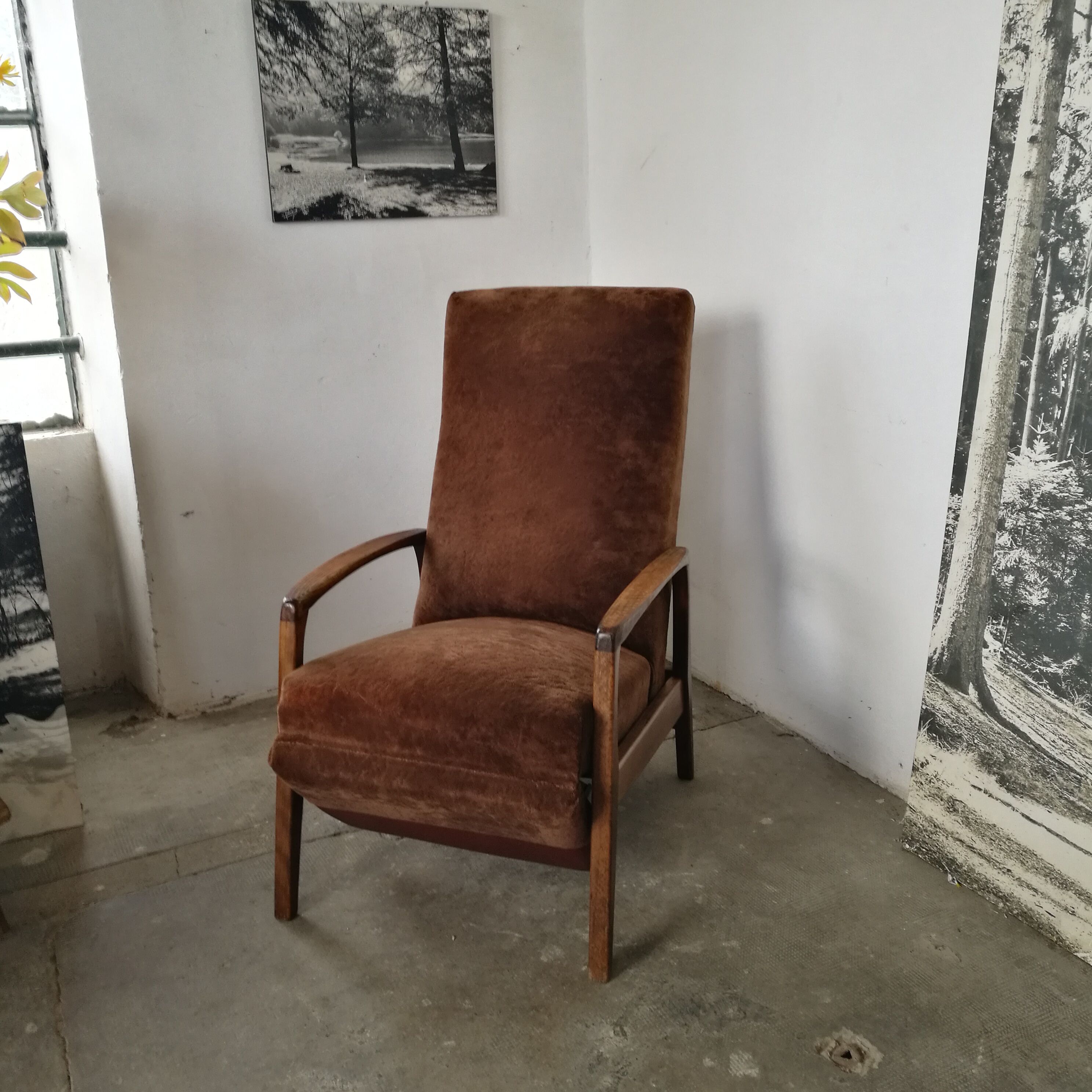 Scandinavian armchair with vintage "relax"