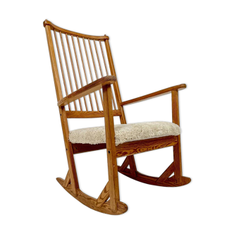 Mid-century rocking chair in pine and sheepskin by Yngve Ekström, Sweden.