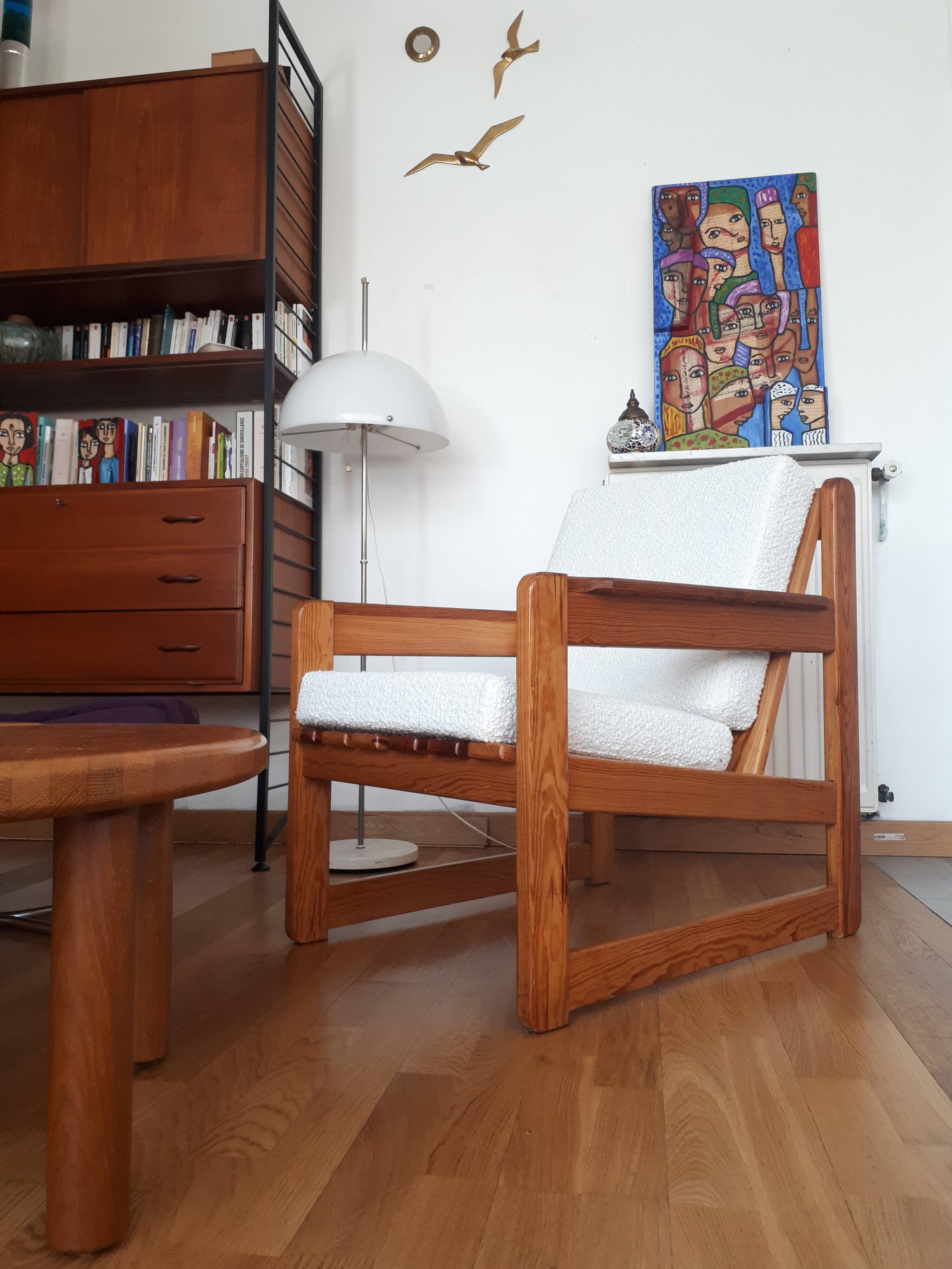 Vintage armchair in solid pine 70s