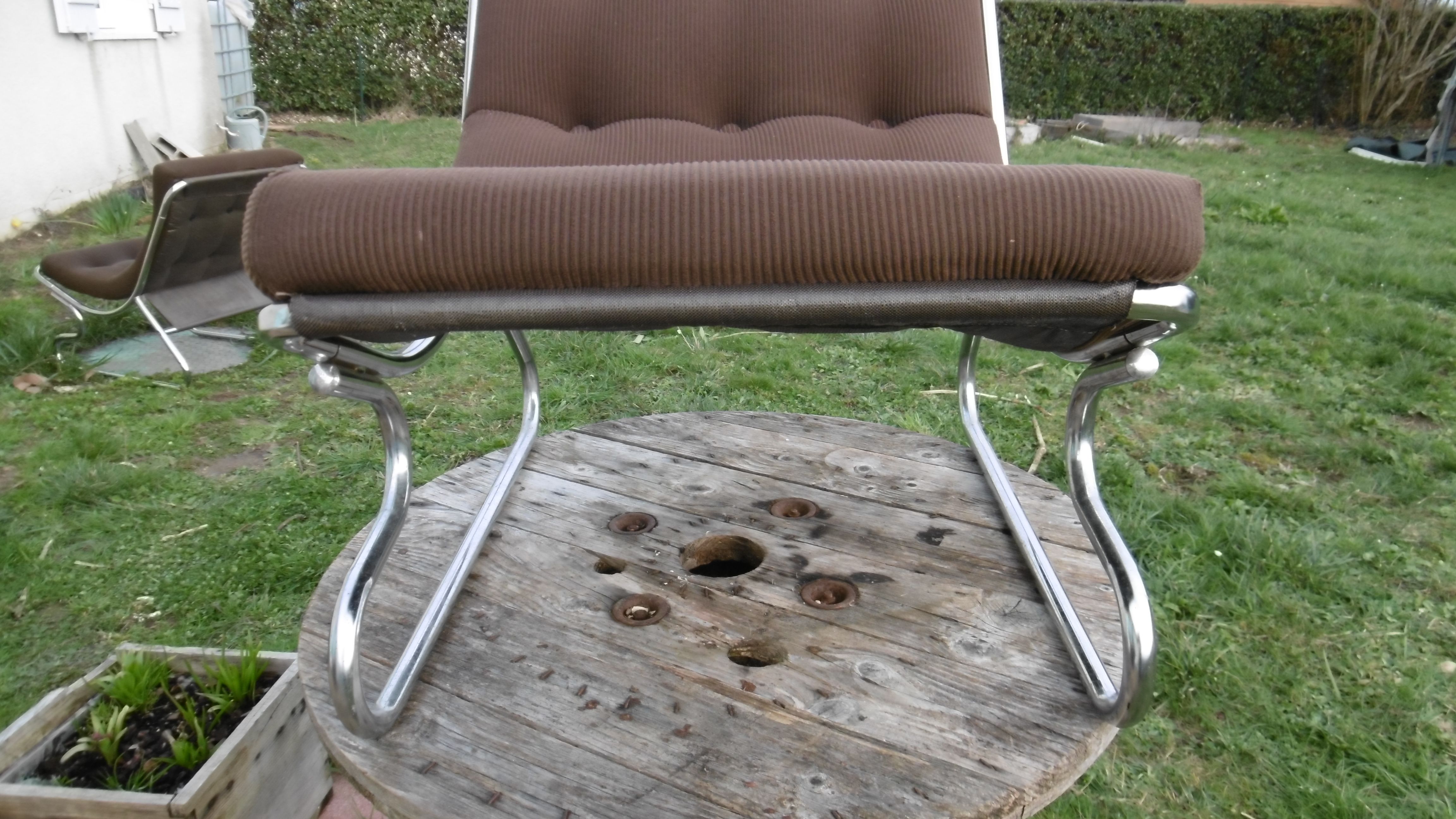 Chair tubular in Brown velvet of the 1970s