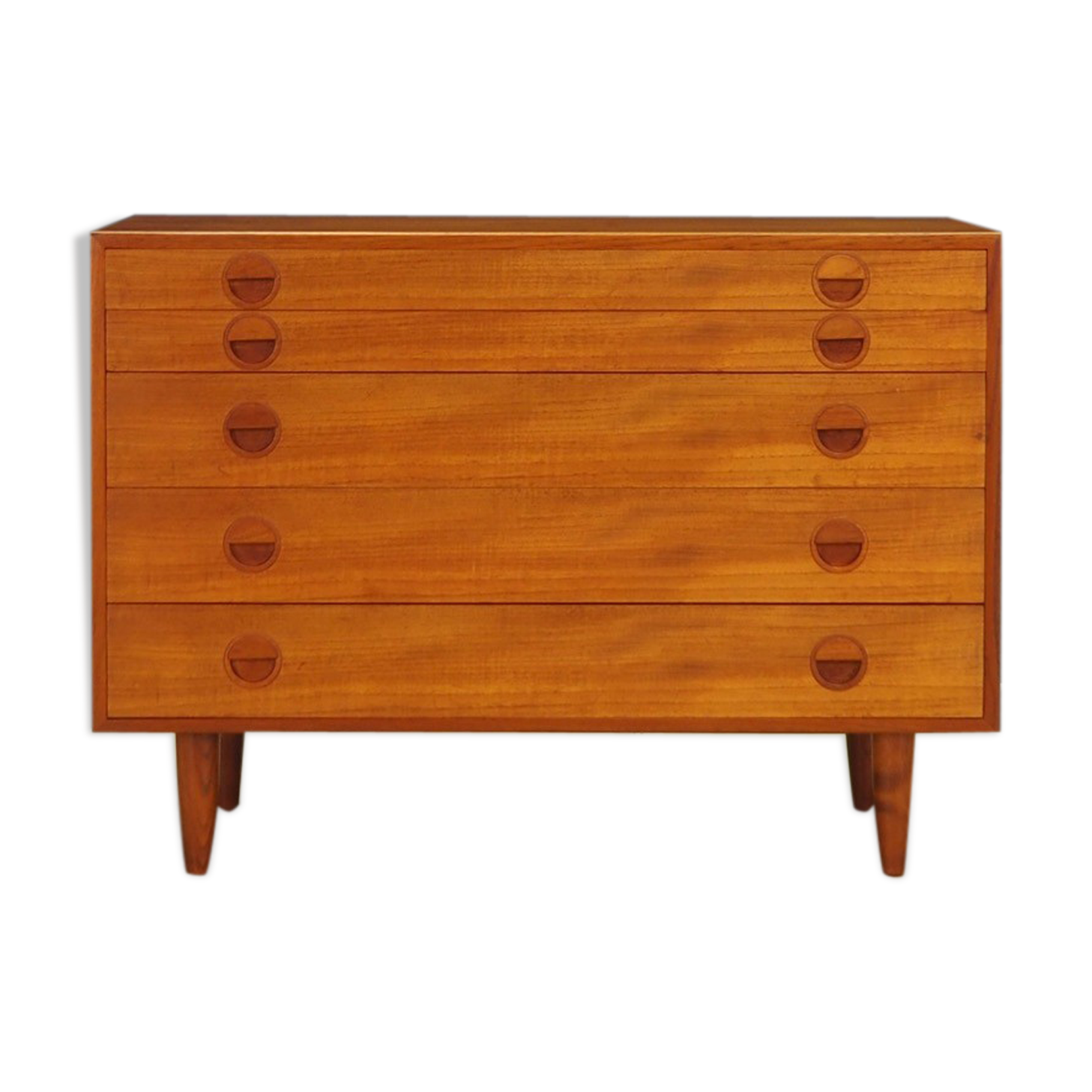 Classic chest of drawers
