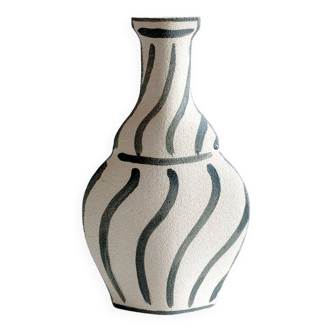 Ceramic Vase 'Morandi Vase - Black'