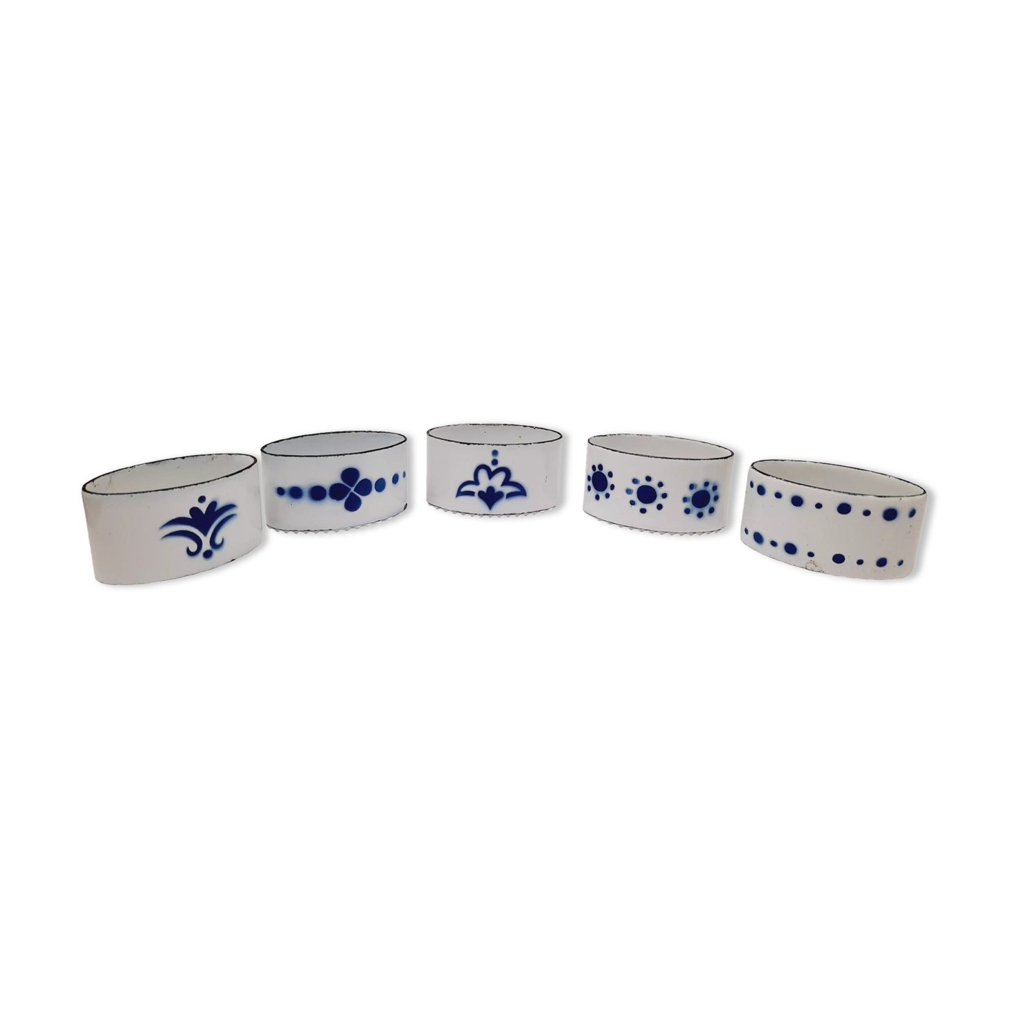 Lot 5 ronds de serviettes émaillés