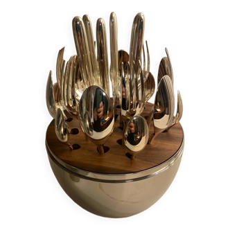 Egg mood by Christofle