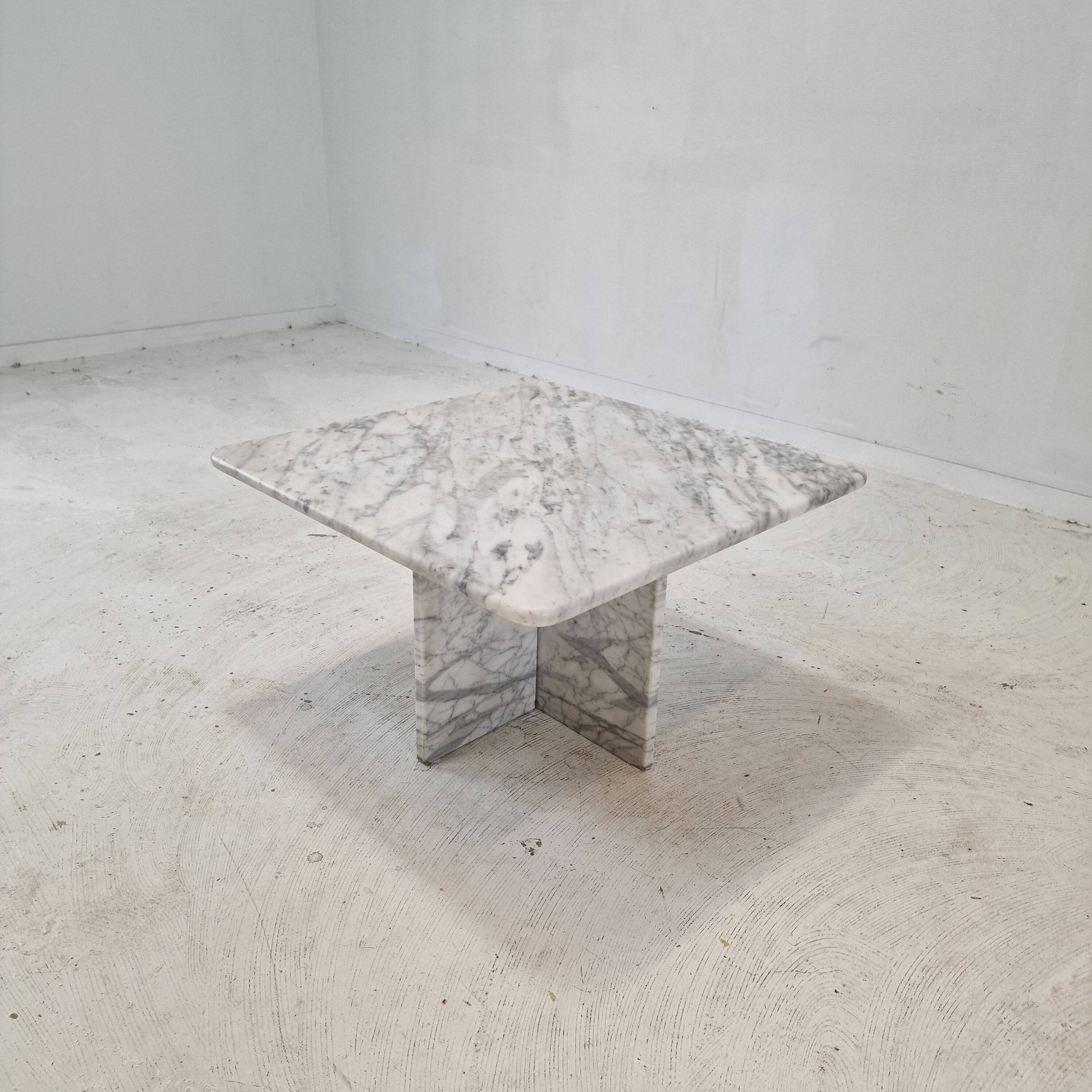 Italian carrara marble coffee table, 1980s