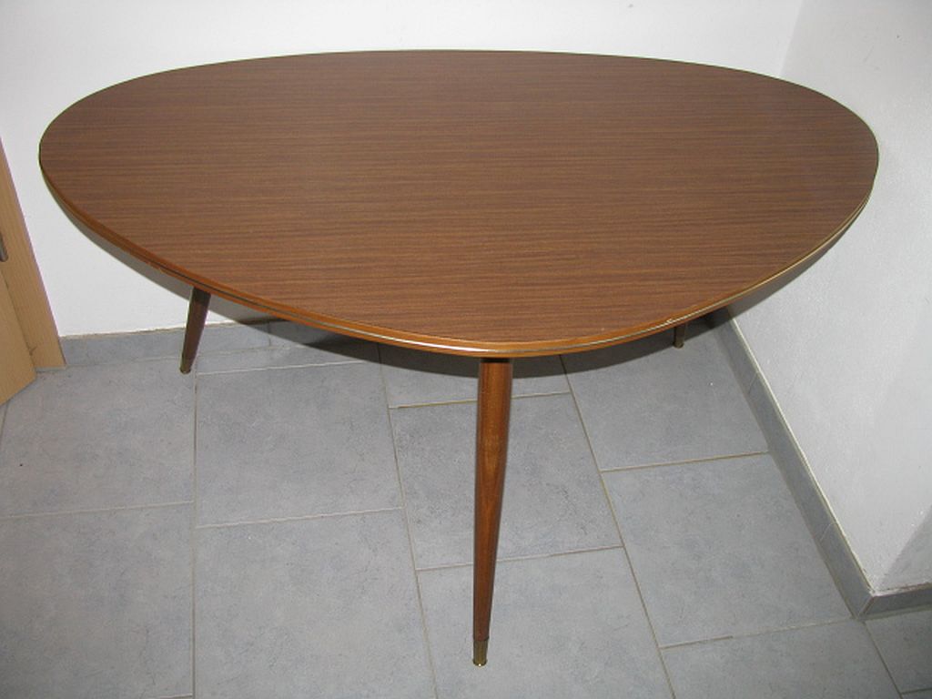 Table triangulaire en forme de rein de 1950/60