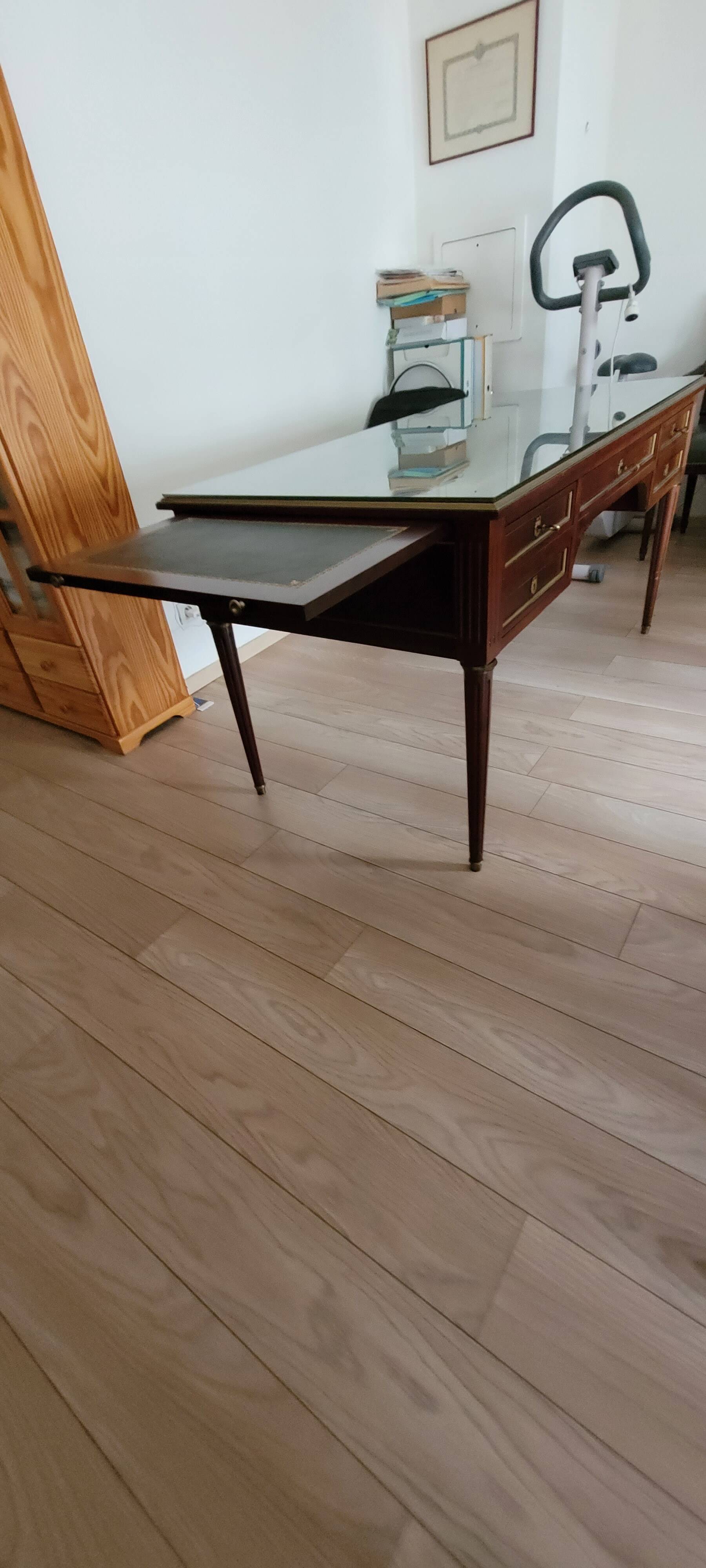 Bureau style notaire bois et cuir
