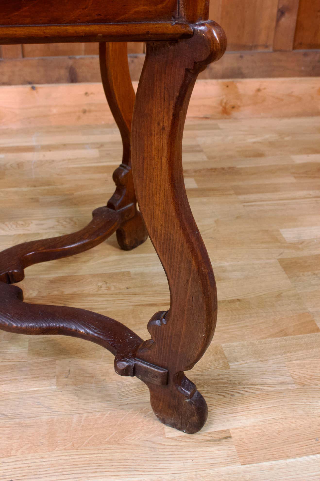 Nineteenth-century fruit wood desk table