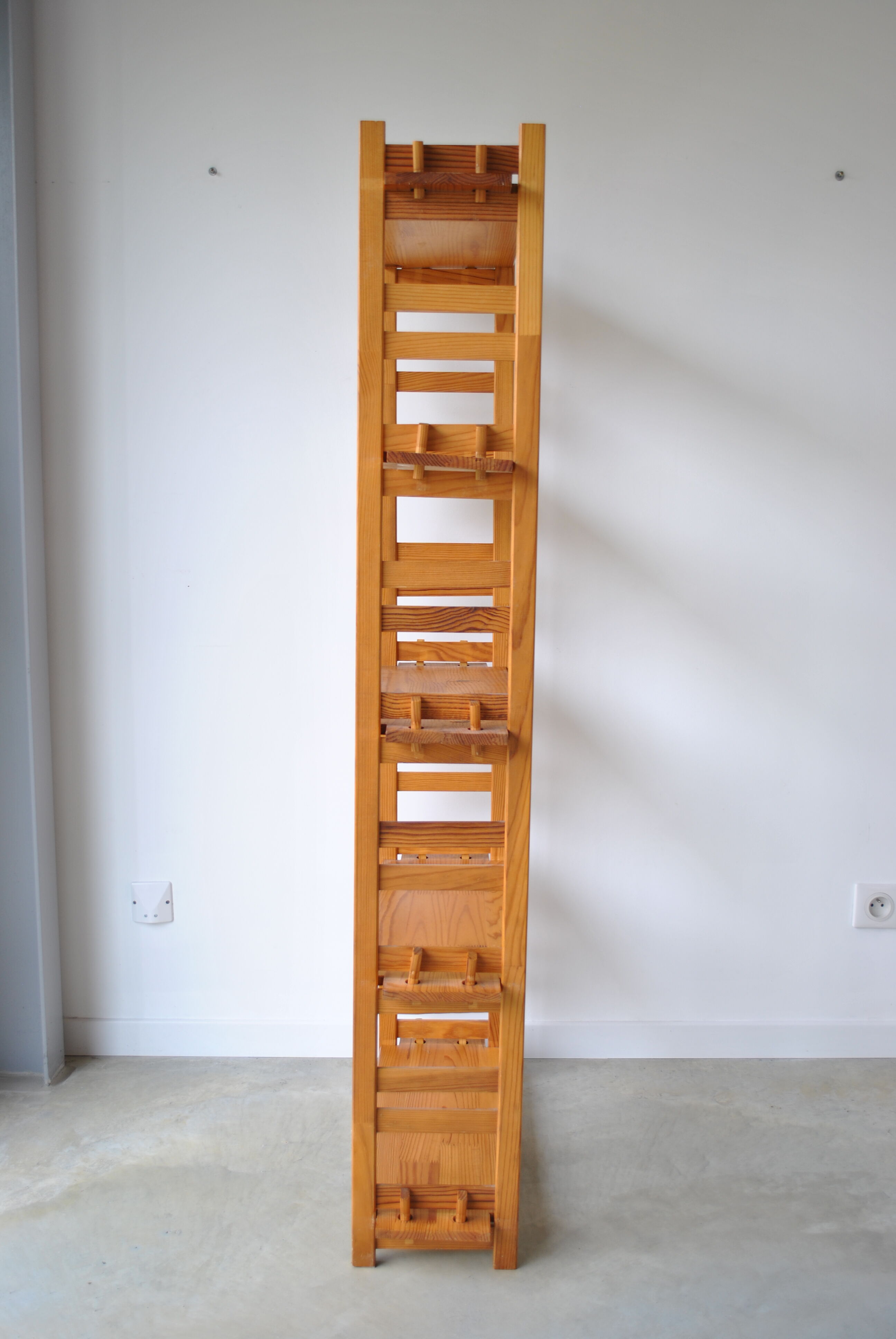 Vintage shelf to lay 1970