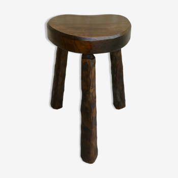 Tabouret tripode en bois massif, assise coeur