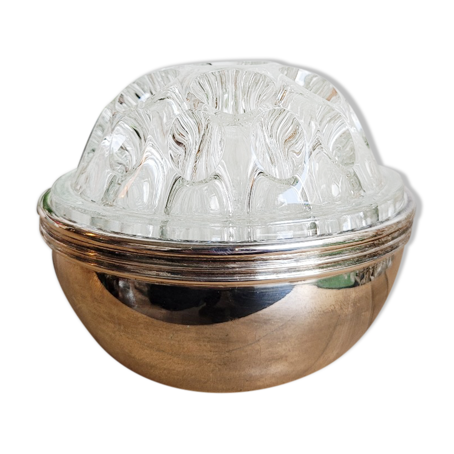 Flower with removable silver foot