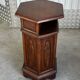 Meuble d’appoint hexagonal en bois d’acajou– XXe siècle