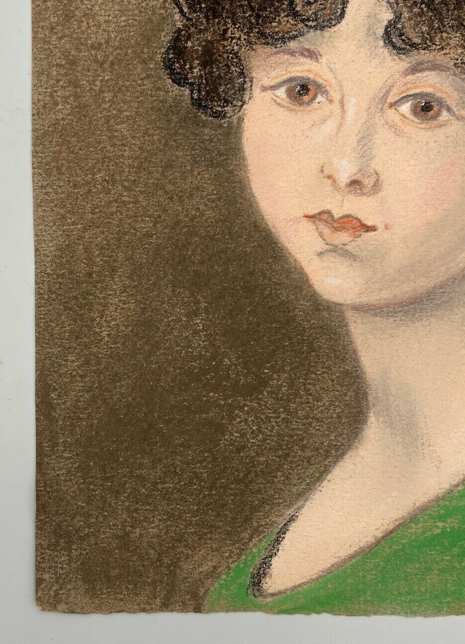 Pastel portrait young girl on paper XXth frame XlXeme