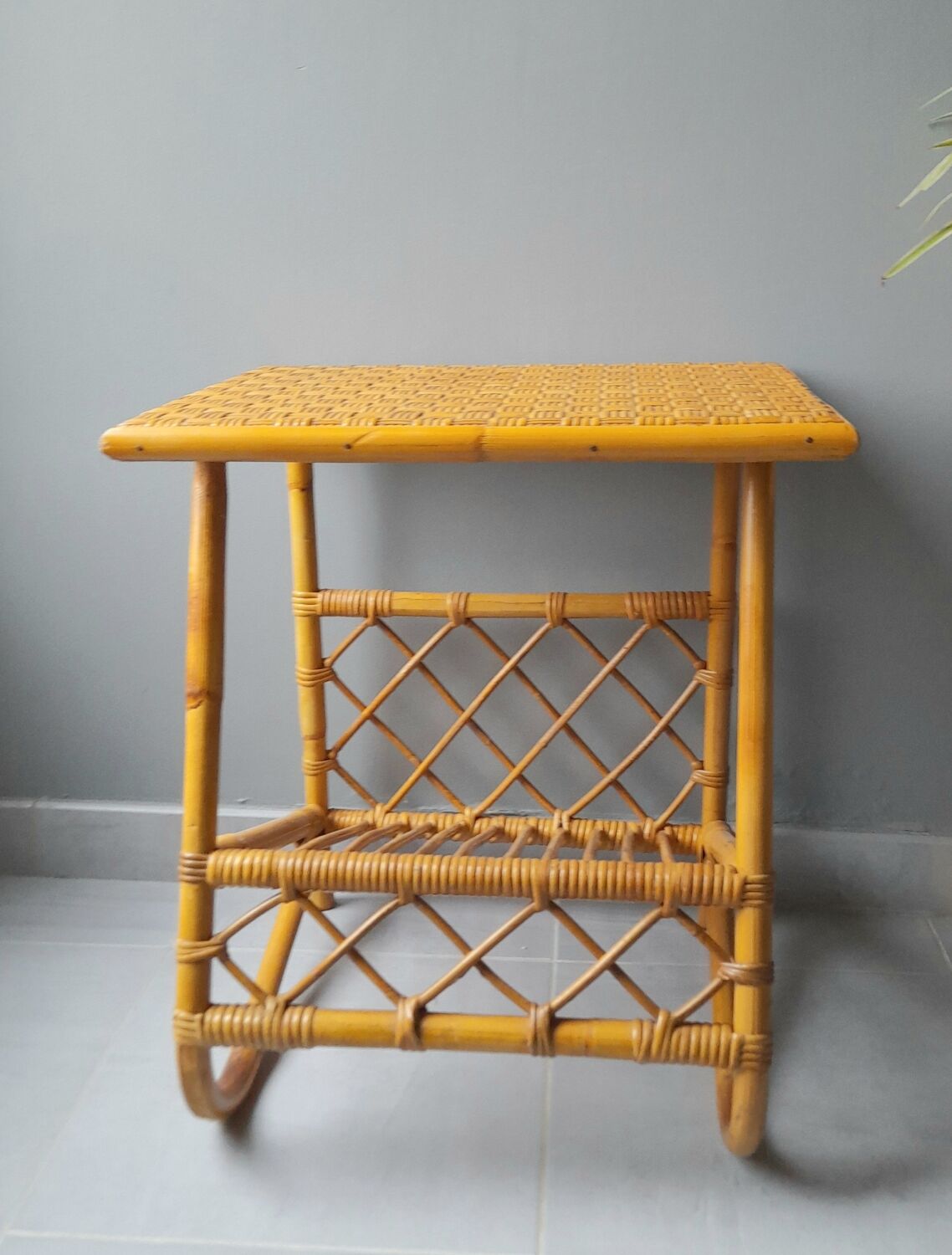 Rattan tablet 60s