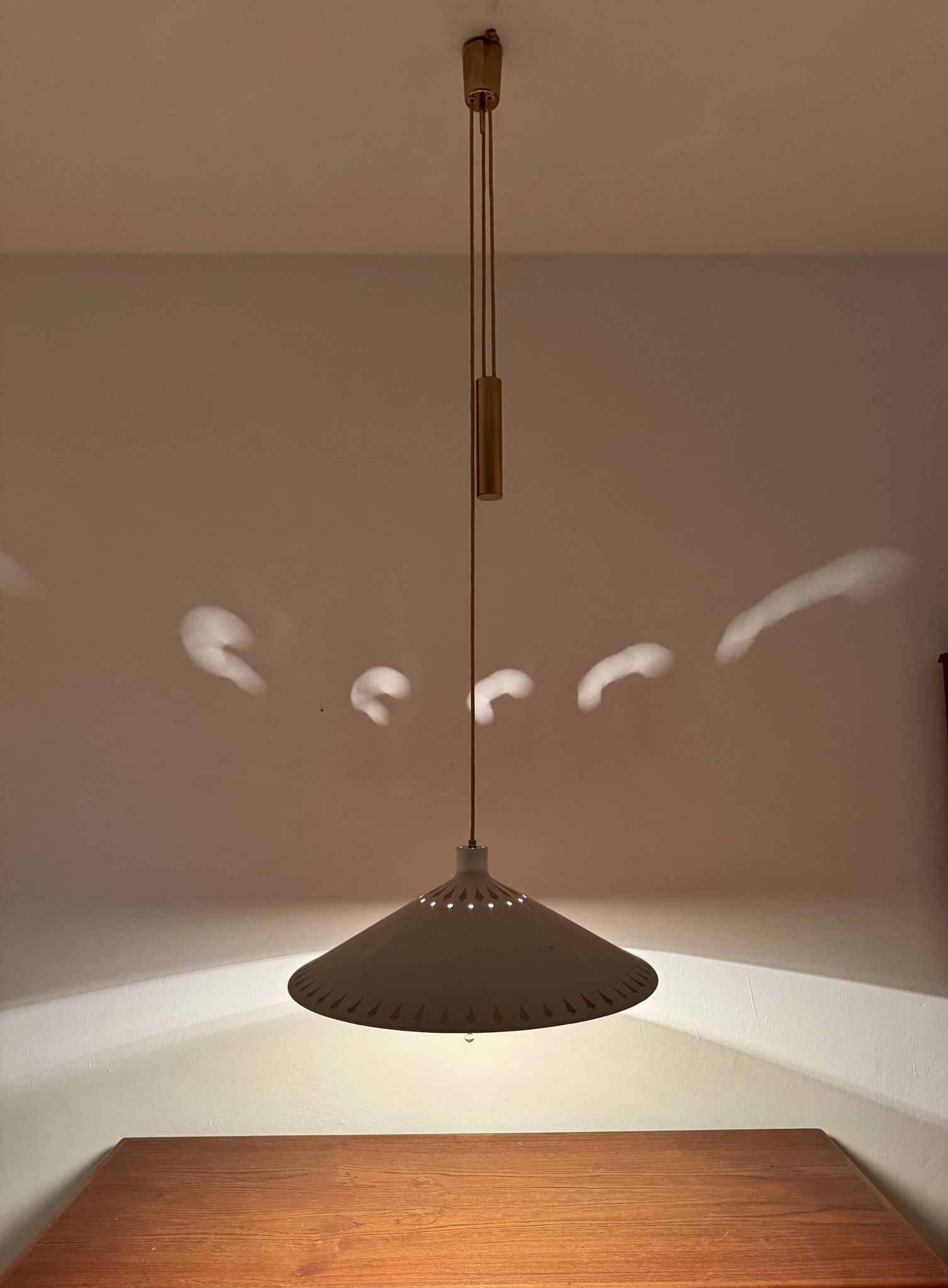 Unique Pendant Lamp with Counterweight by Vereinigte Werkstätten München